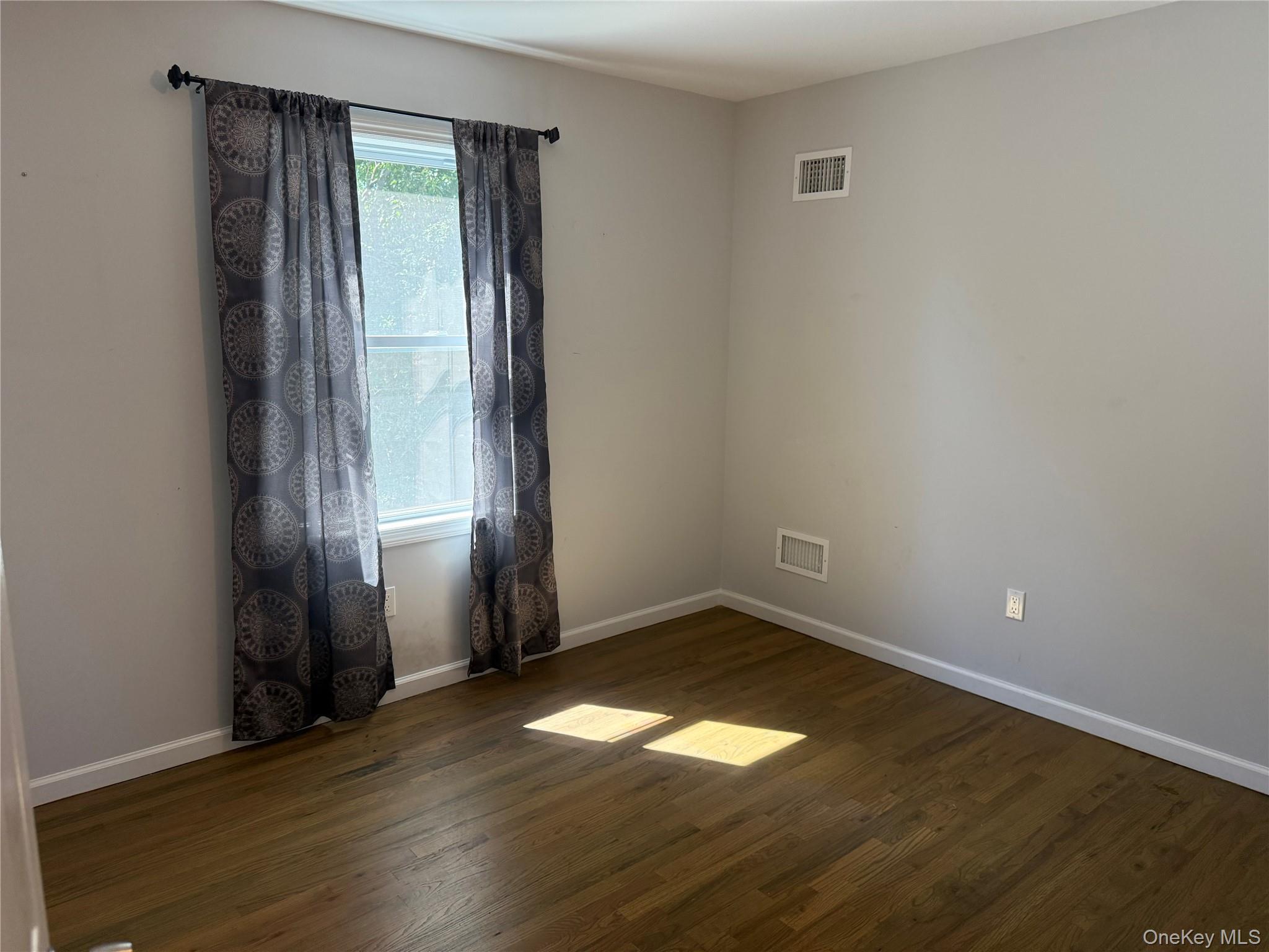 Single Family W Narcissus Road Suffolk County, NY 11951, MLS-1042865-13