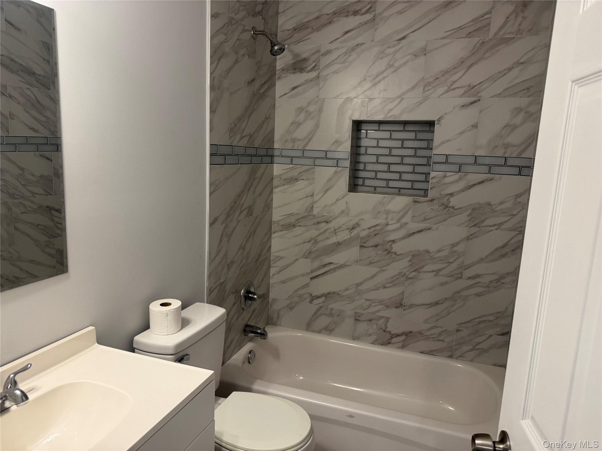 Single Family W Narcissus Road Suffolk County, NY 11951, MLS-1042865-14
