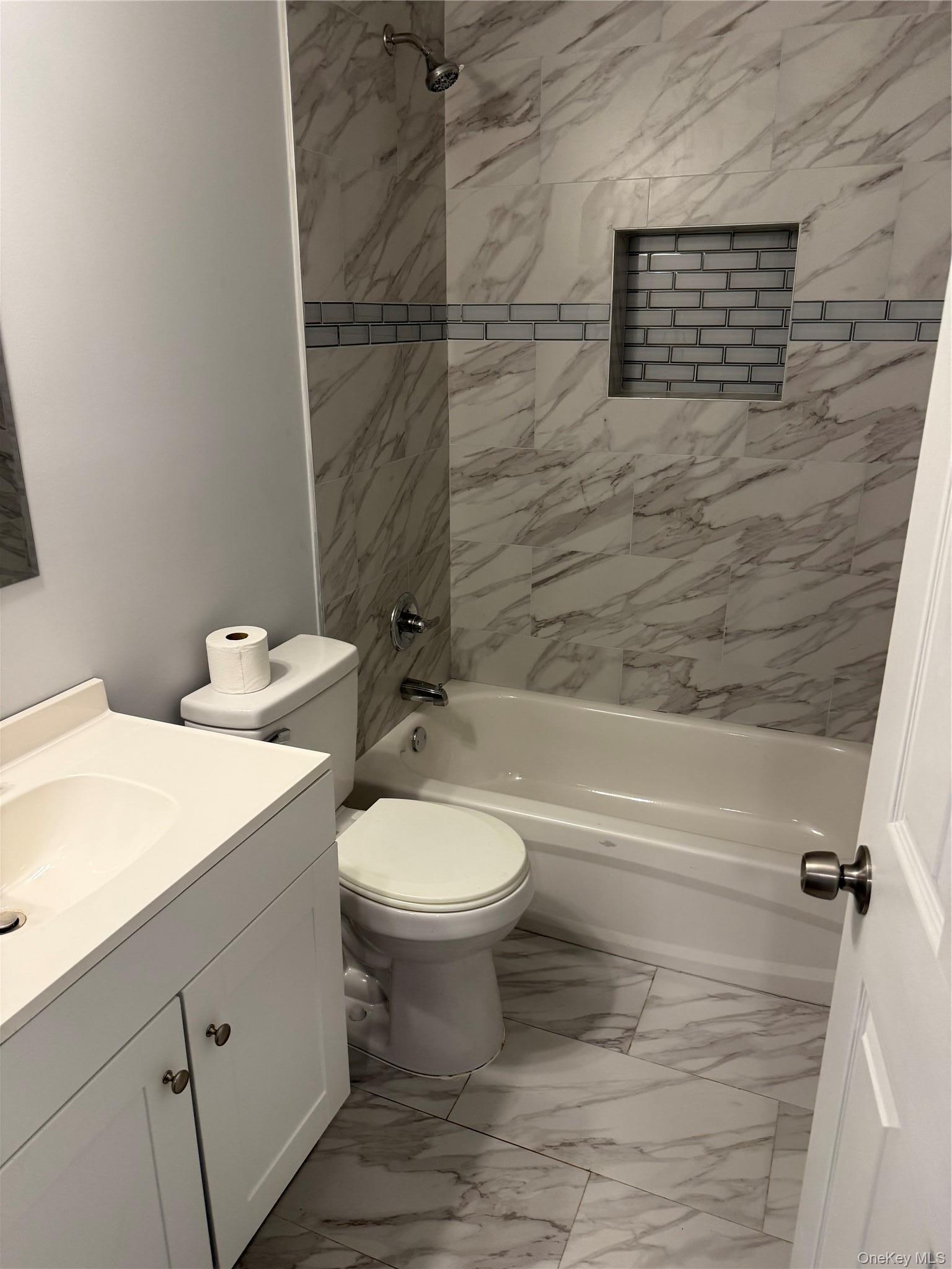 Single Family W Narcissus Road Suffolk County, NY 11951, MLS-1042865-15