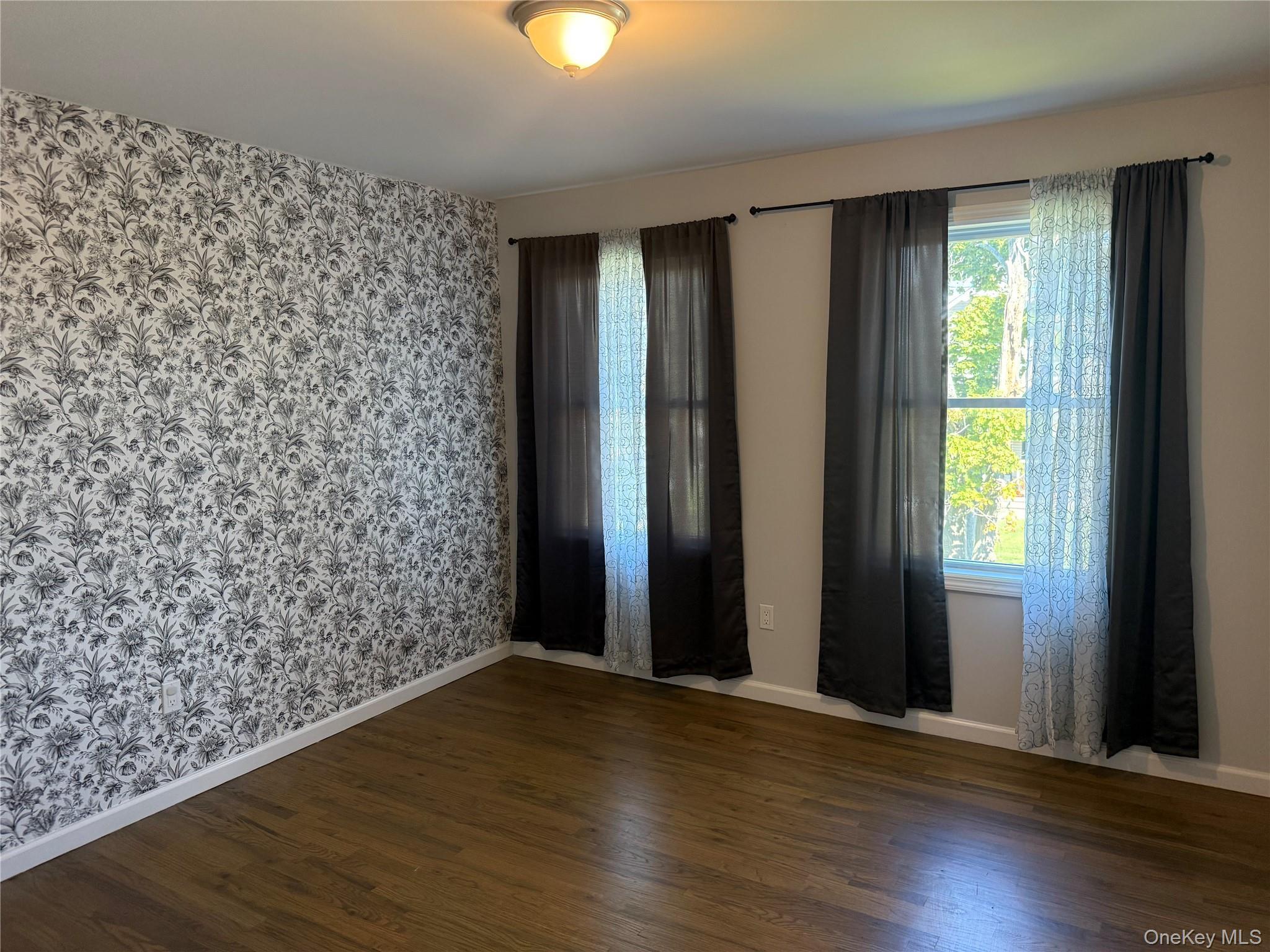 Single Family W Narcissus Road Suffolk County, NY 11951, MLS-1042865-16