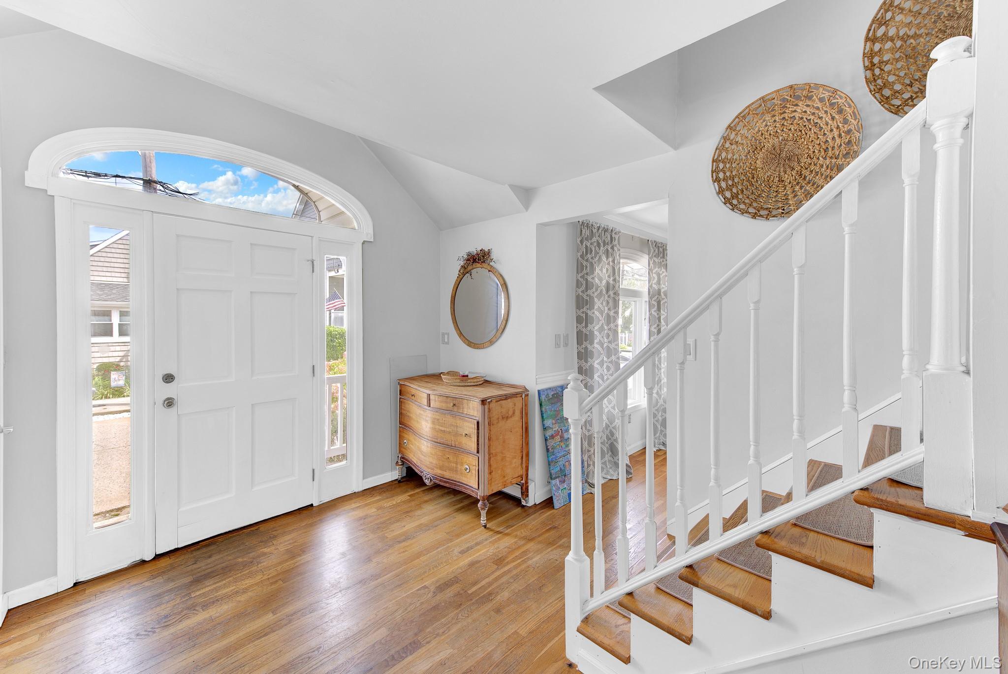 Single Family Cedarhurst Avenue  Nassau County, NY 11569, MLS-1042871-14
