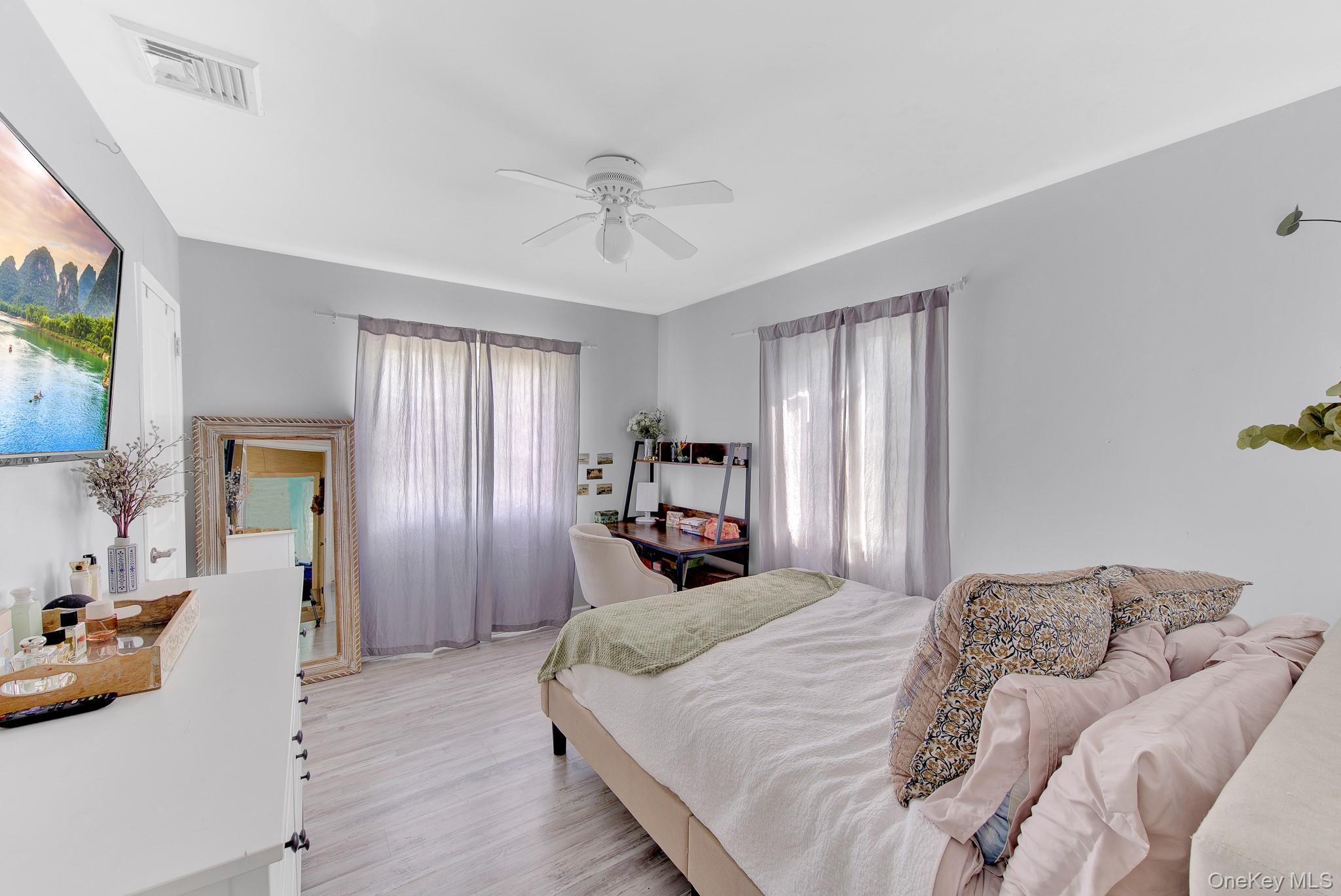 Single Family Cedarhurst Avenue  Nassau County, NY 11569, MLS-1042871-17