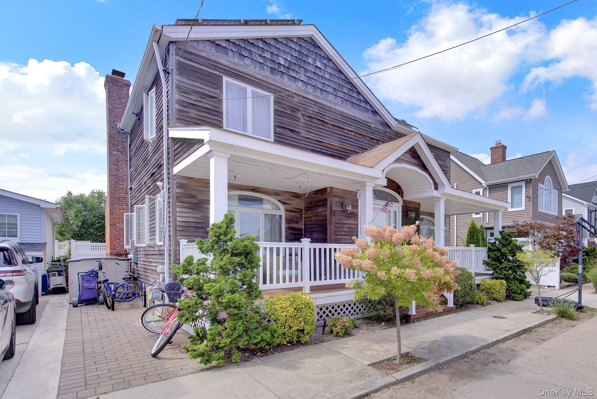 Single Family Cedarhurst Avenue  Nassau County, NY 11569, MLS-1042871-2