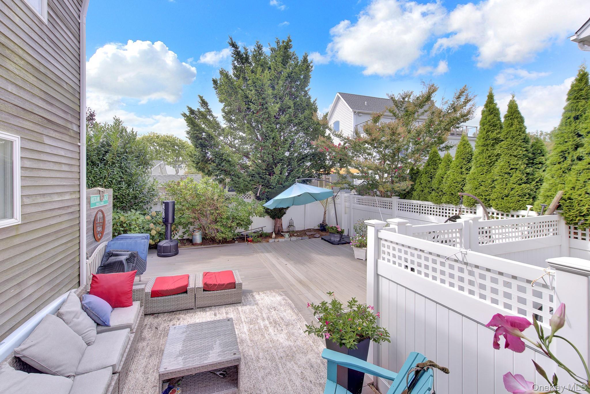Single Family Cedarhurst Avenue  Nassau County, NY 11569, MLS-1042871-28