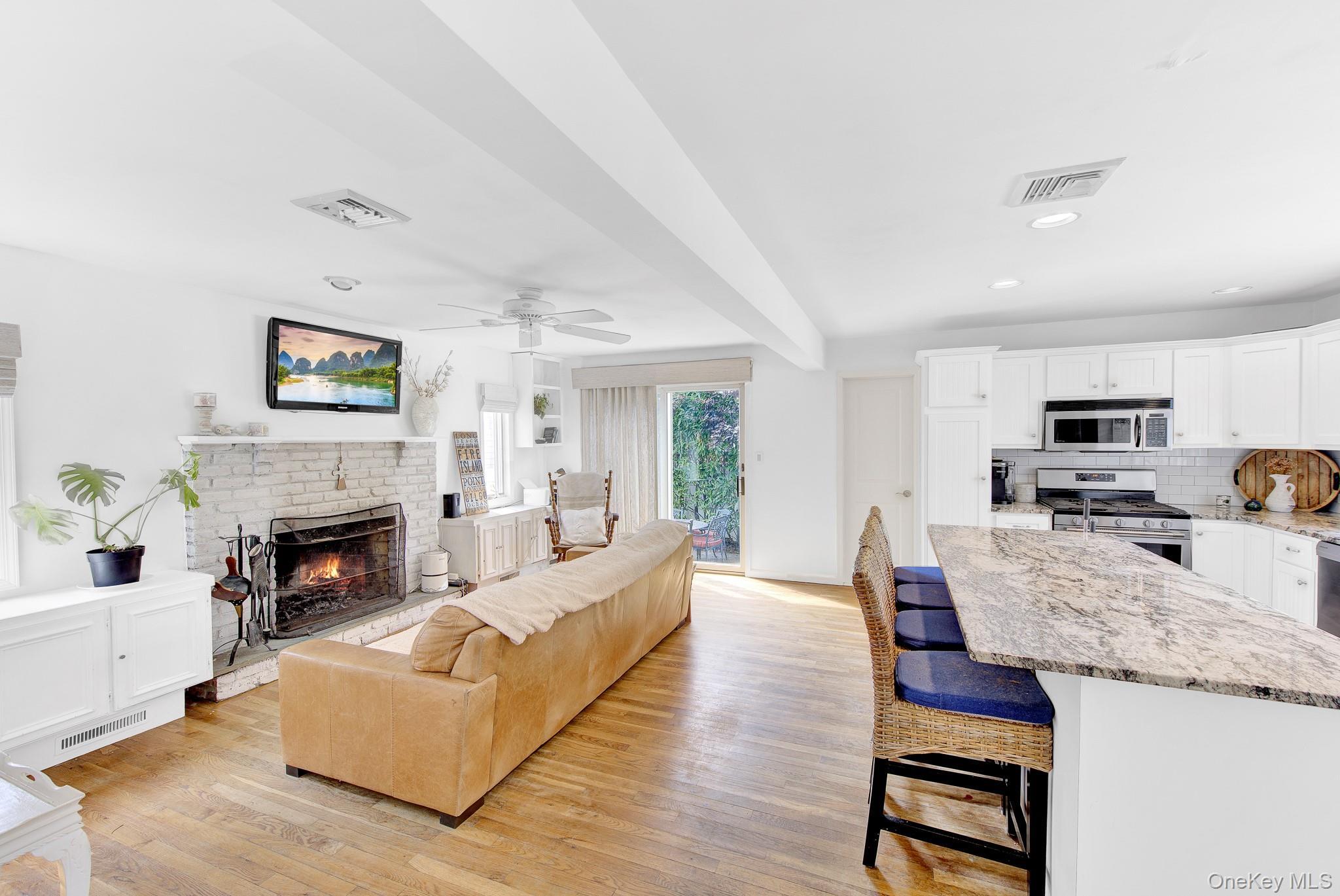 Single Family Cedarhurst Avenue  Nassau County, NY 11569, MLS-1042871-7