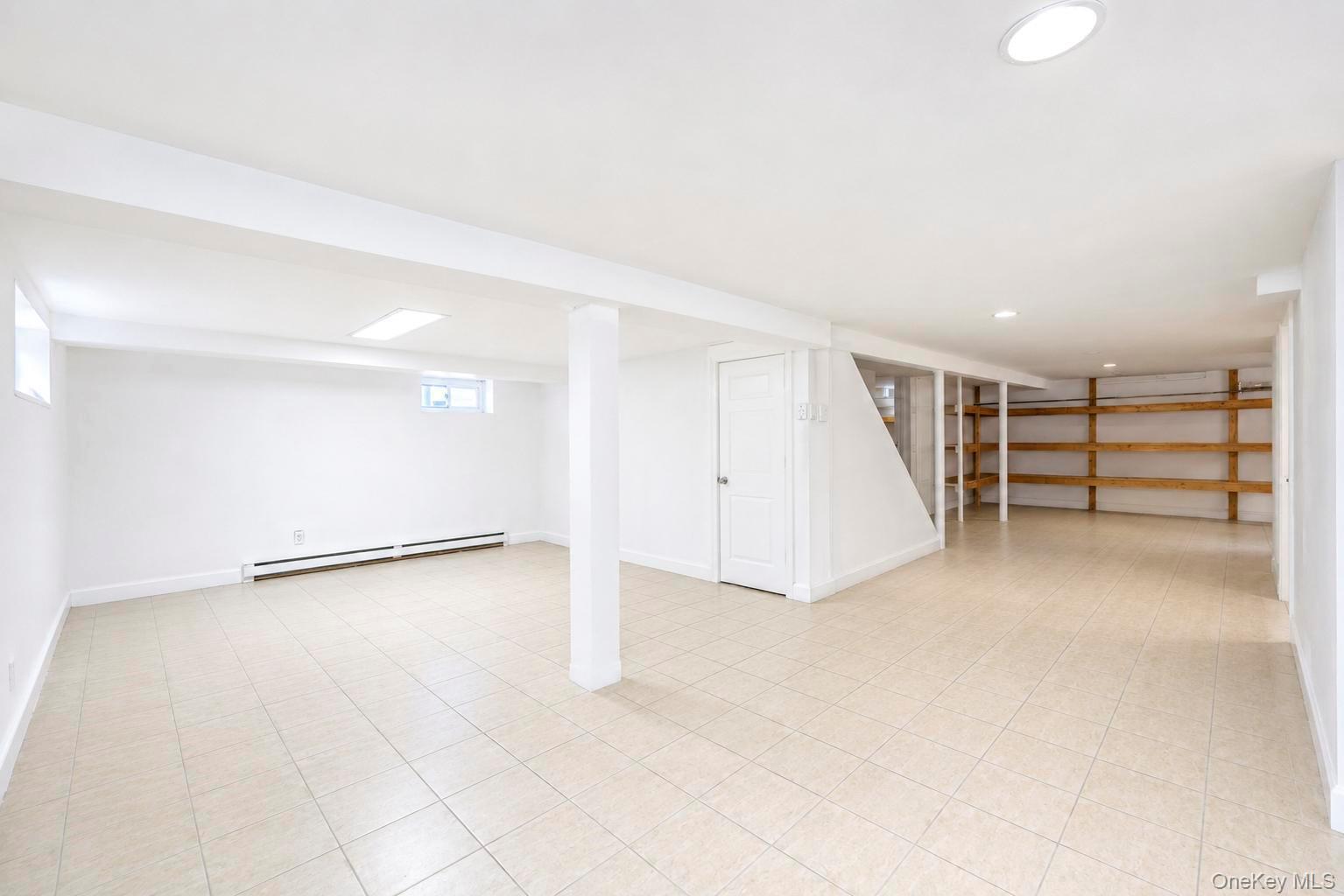 Single Family 6th Street Nassau County, NY 11801, MLS-1042884-15