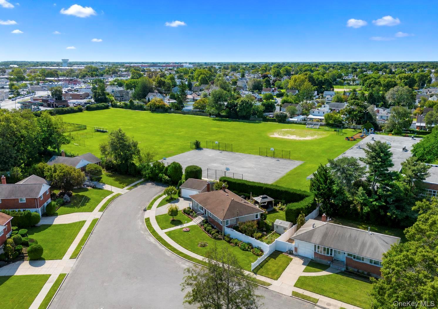 Single Family 6th Street Nassau County, NY 11801, MLS-1042884-19