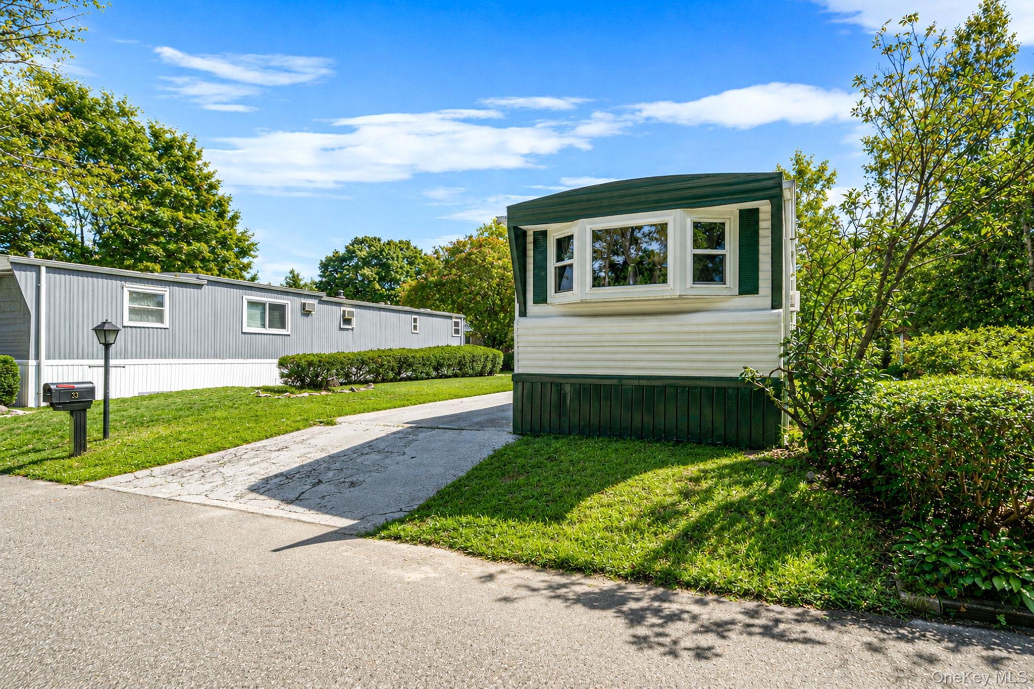 Single Family Valley Forge Drive Suffolk County, NY 11716, MLS-1042885-4