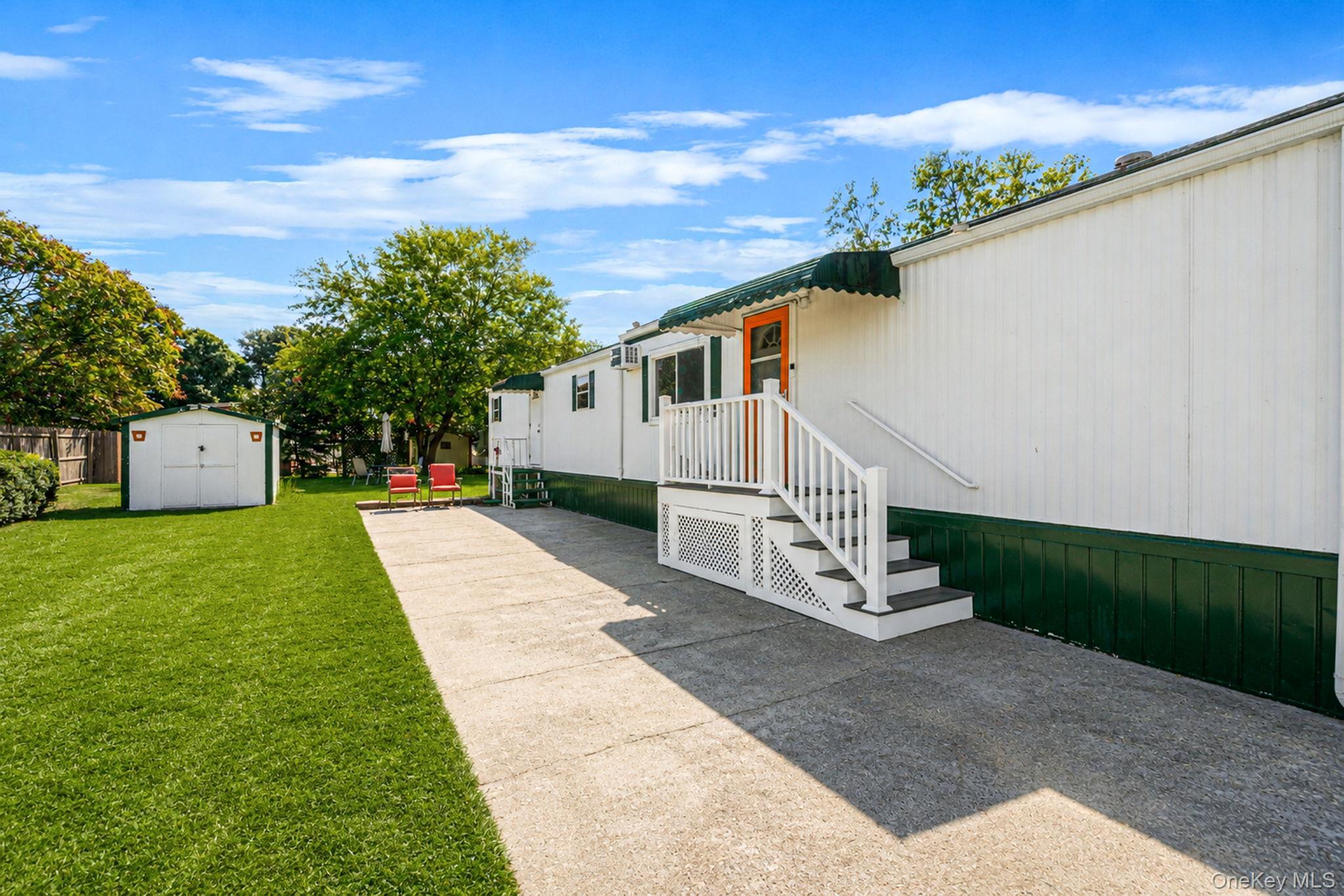 Single Family Valley Forge Drive Suffolk County, NY 11716, MLS-1042885-5