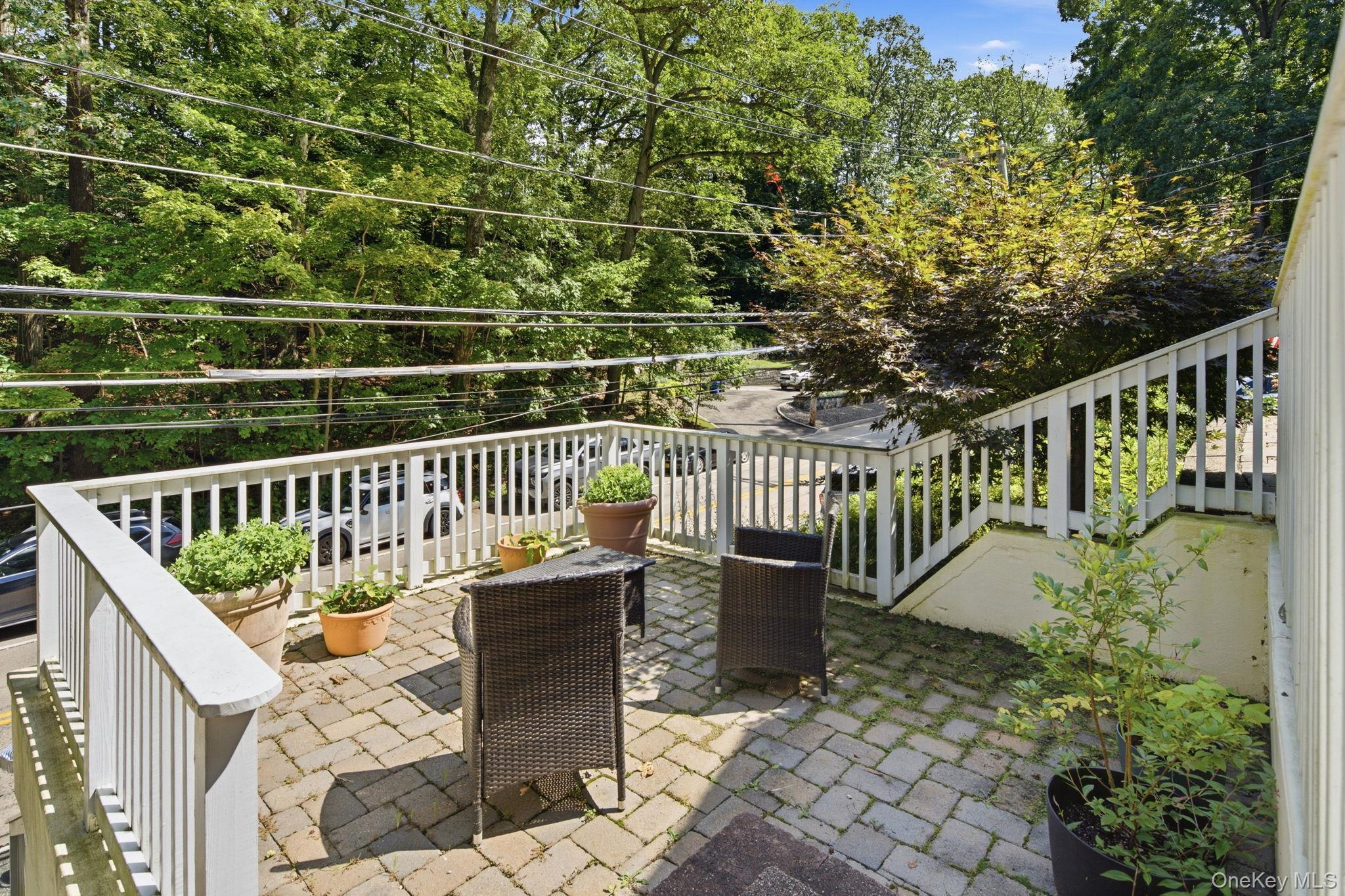 Single Family Norwood Avenue Suffolk County, NY 11768, MLS-1042888-10