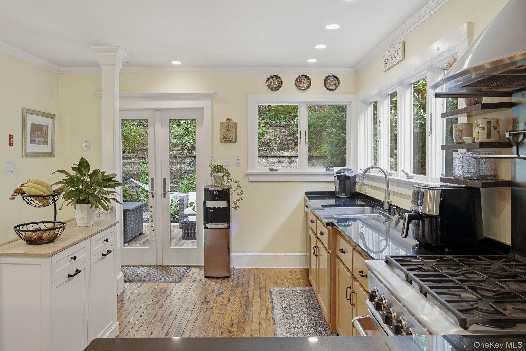 Single Family Norwood Avenue Suffolk County, NY 11768, MLS-1042888-20