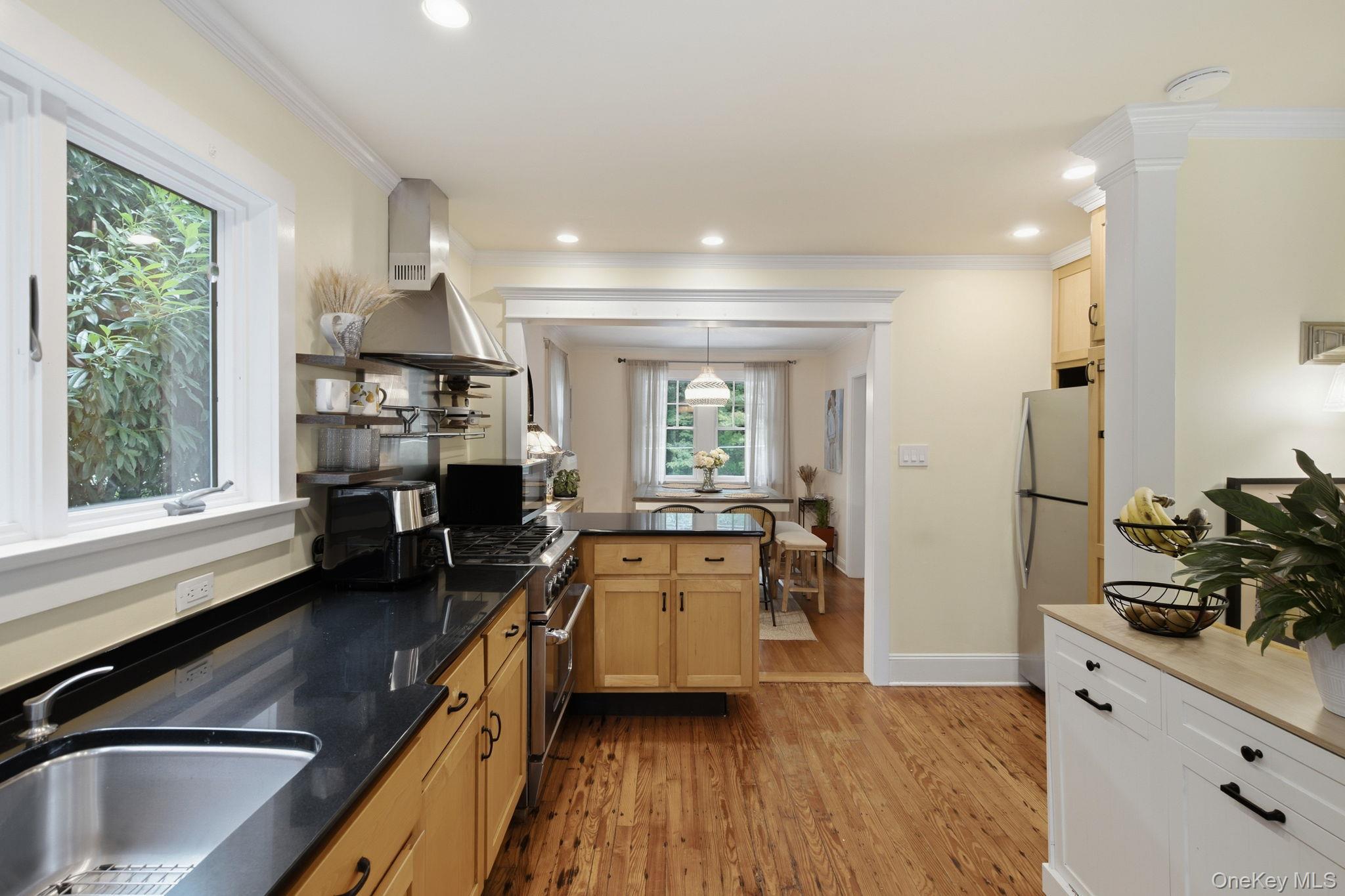 Single Family Norwood Avenue Suffolk County, NY 11768, MLS-1042888-22