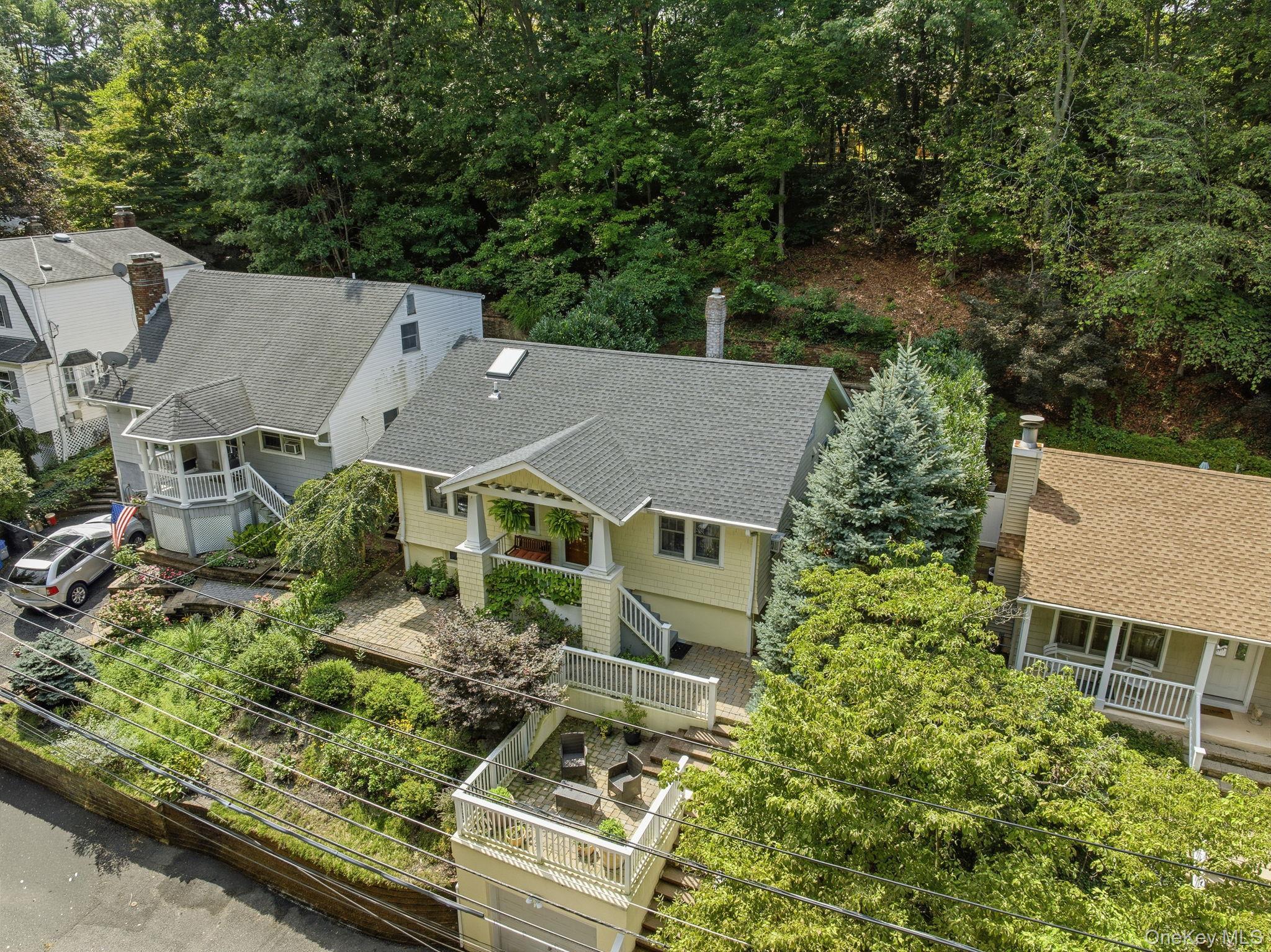 Single Family Norwood Avenue Suffolk County, NY 11768, MLS-1042888-4