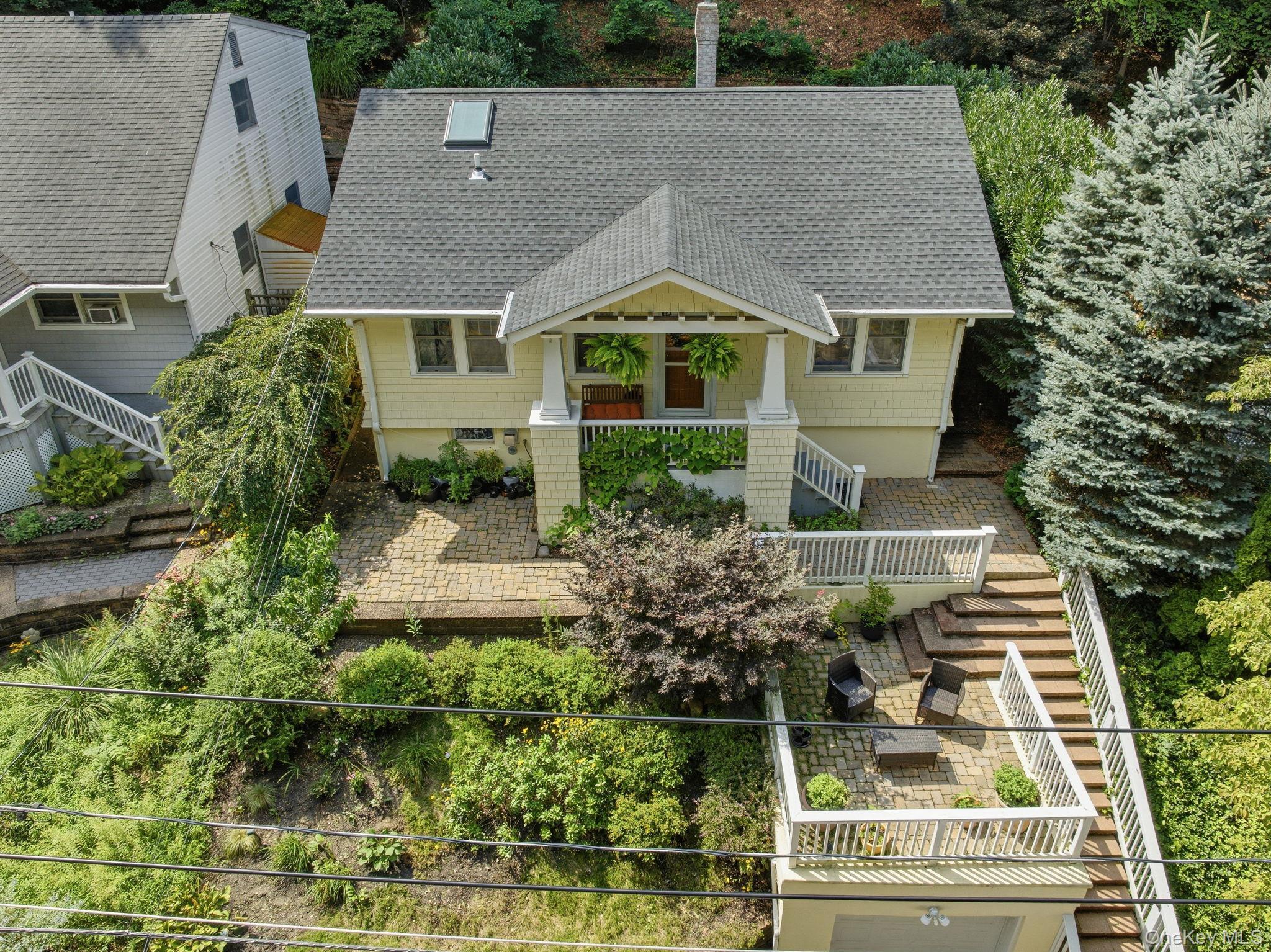 Single Family Norwood Avenue Suffolk County, NY 11768, MLS-1042888-6