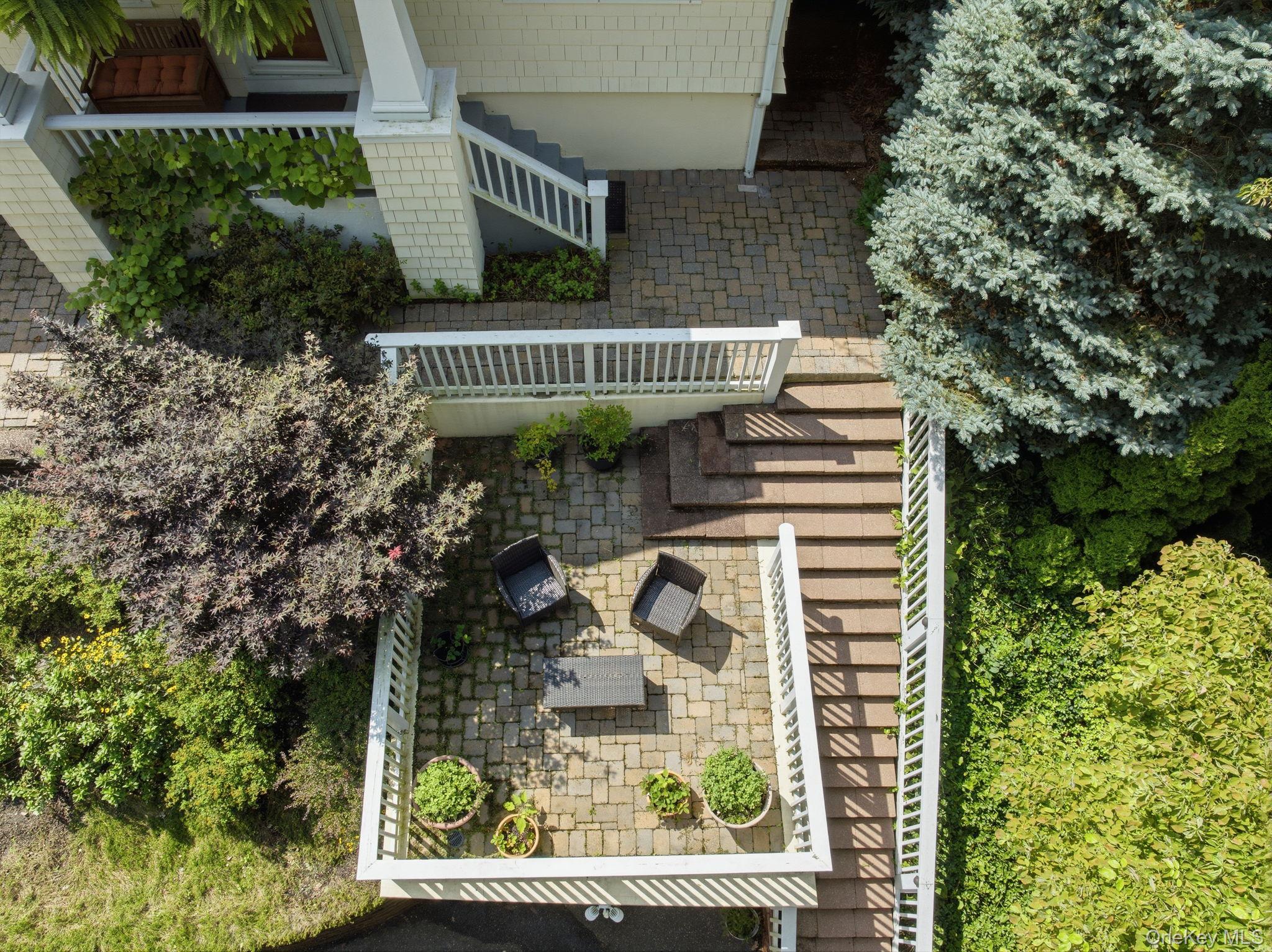 Single Family Norwood Avenue Suffolk County, NY 11768, MLS-1042888-8