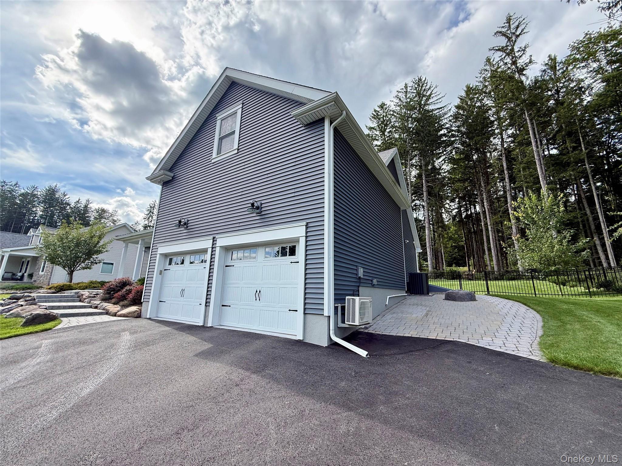 Single Family Lexington Lane Out Of Area, NY 18610, MLS-1042892-11