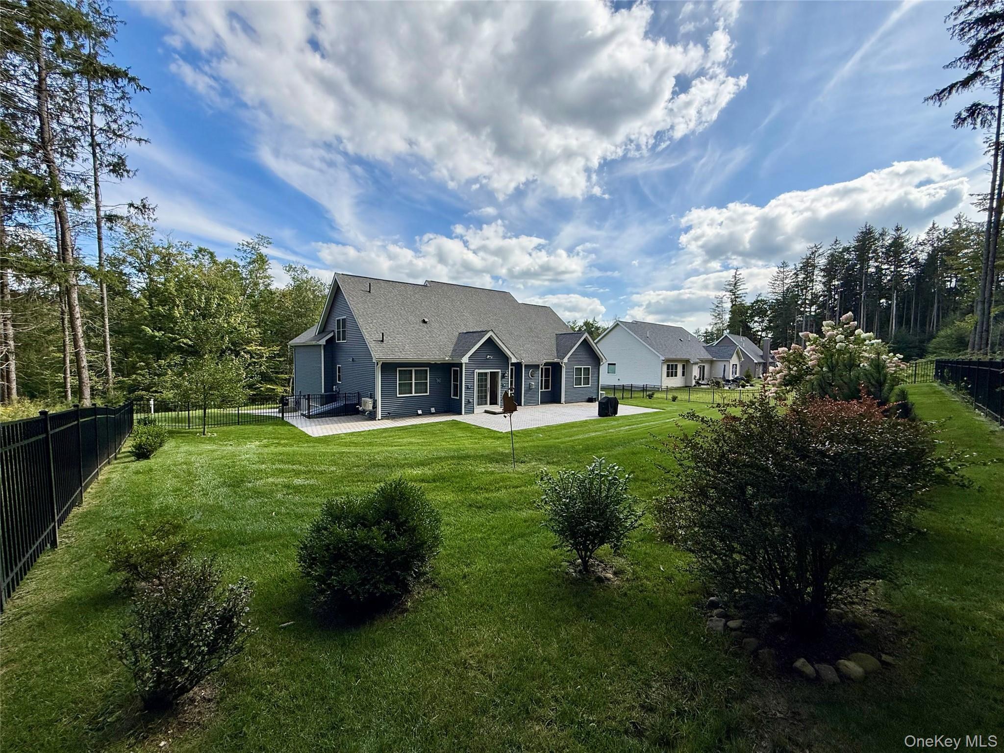 Single Family Lexington Lane Out Of Area, NY 18610, MLS-1042892-16
