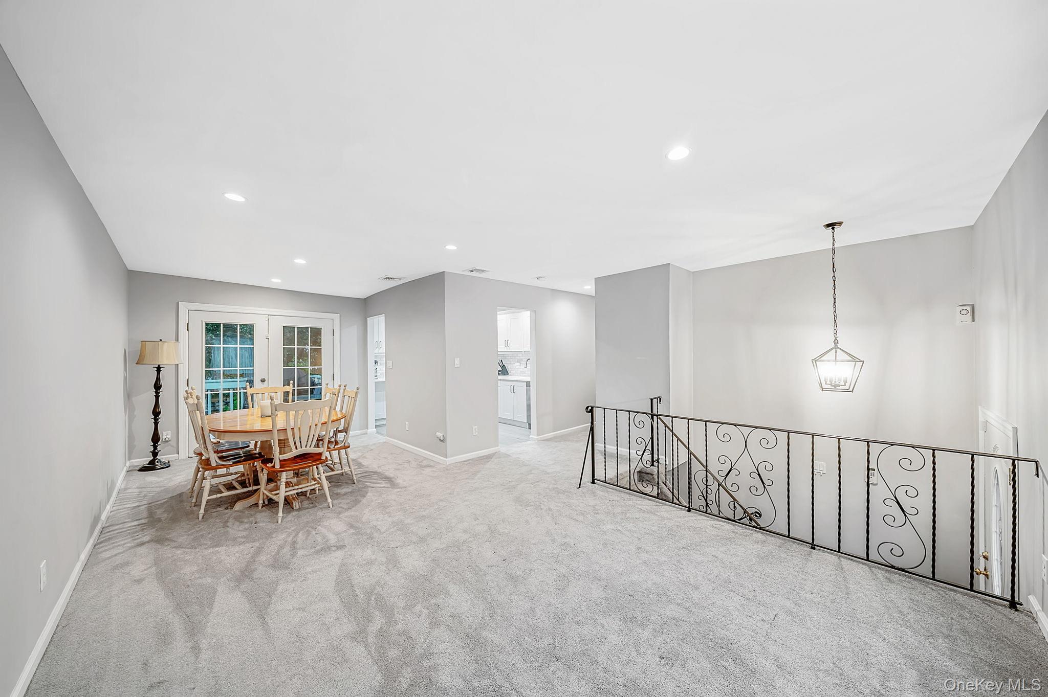 Single Family Hawkins Road Suffolk County, NY 11784, MLS-1042902-10