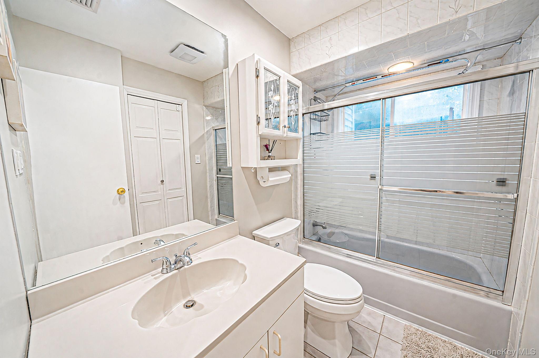 Single Family Hawkins Road Suffolk County, NY 11784, MLS-1042902-14