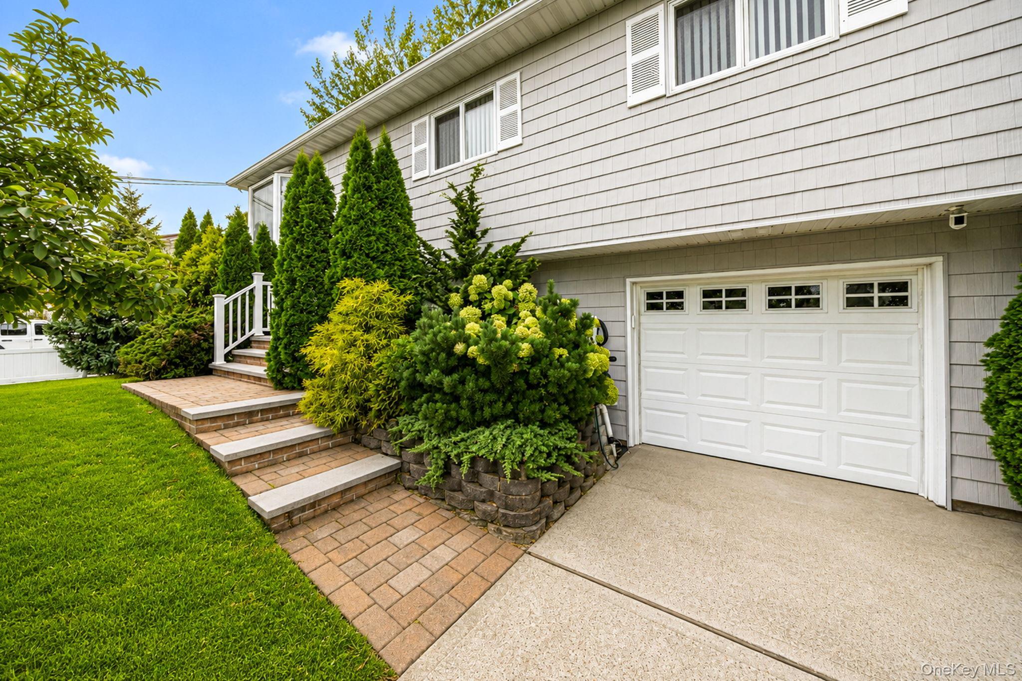 Single Family Hawkins Road Suffolk County, NY 11784, MLS-1042902-2