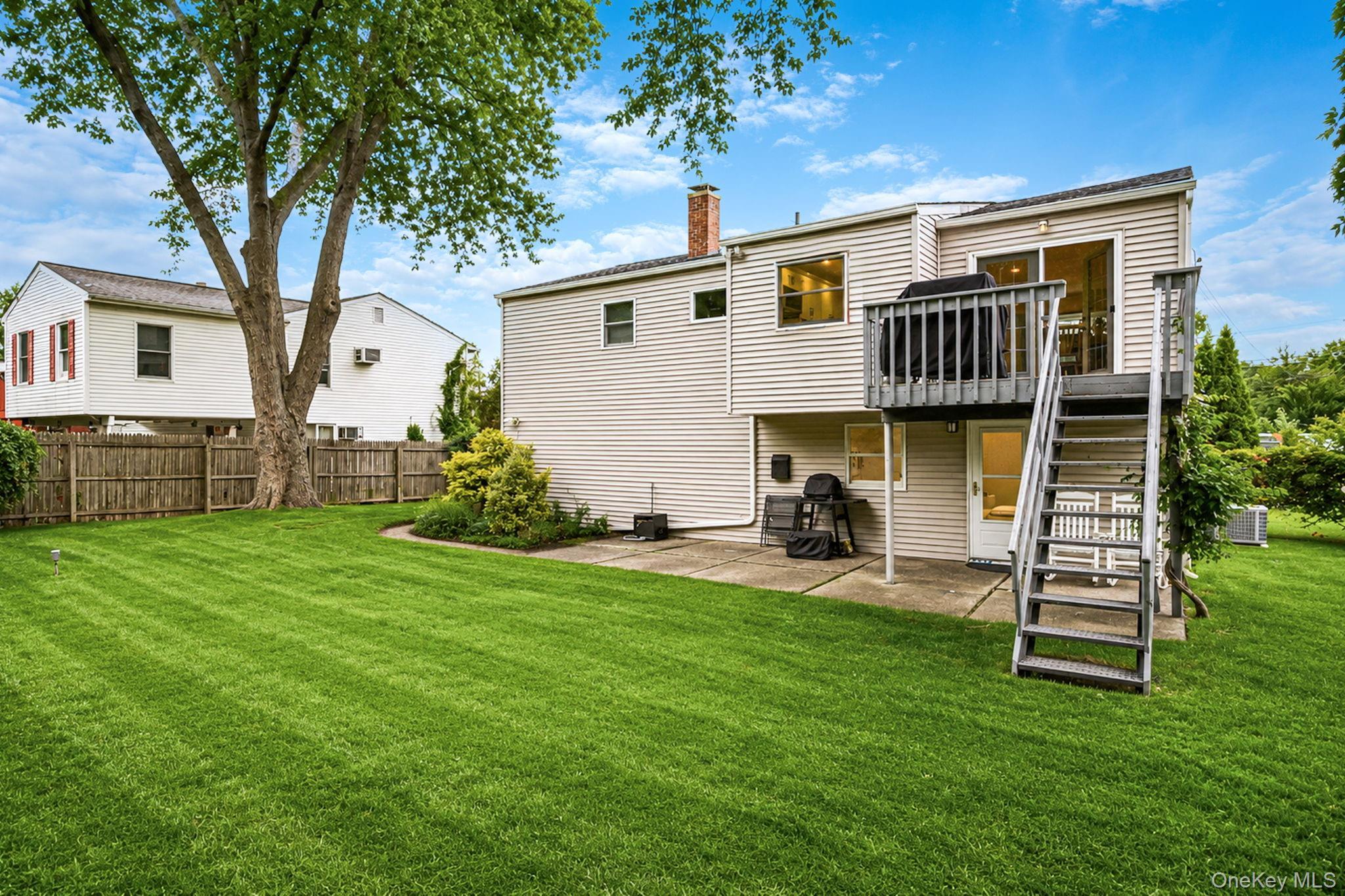 Single Family Hawkins Road Suffolk County, NY 11784, MLS-1042902-21