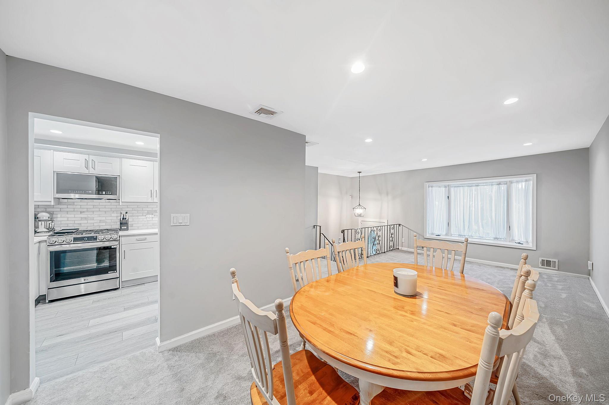 Single Family Hawkins Road Suffolk County, NY 11784, MLS-1042902-8