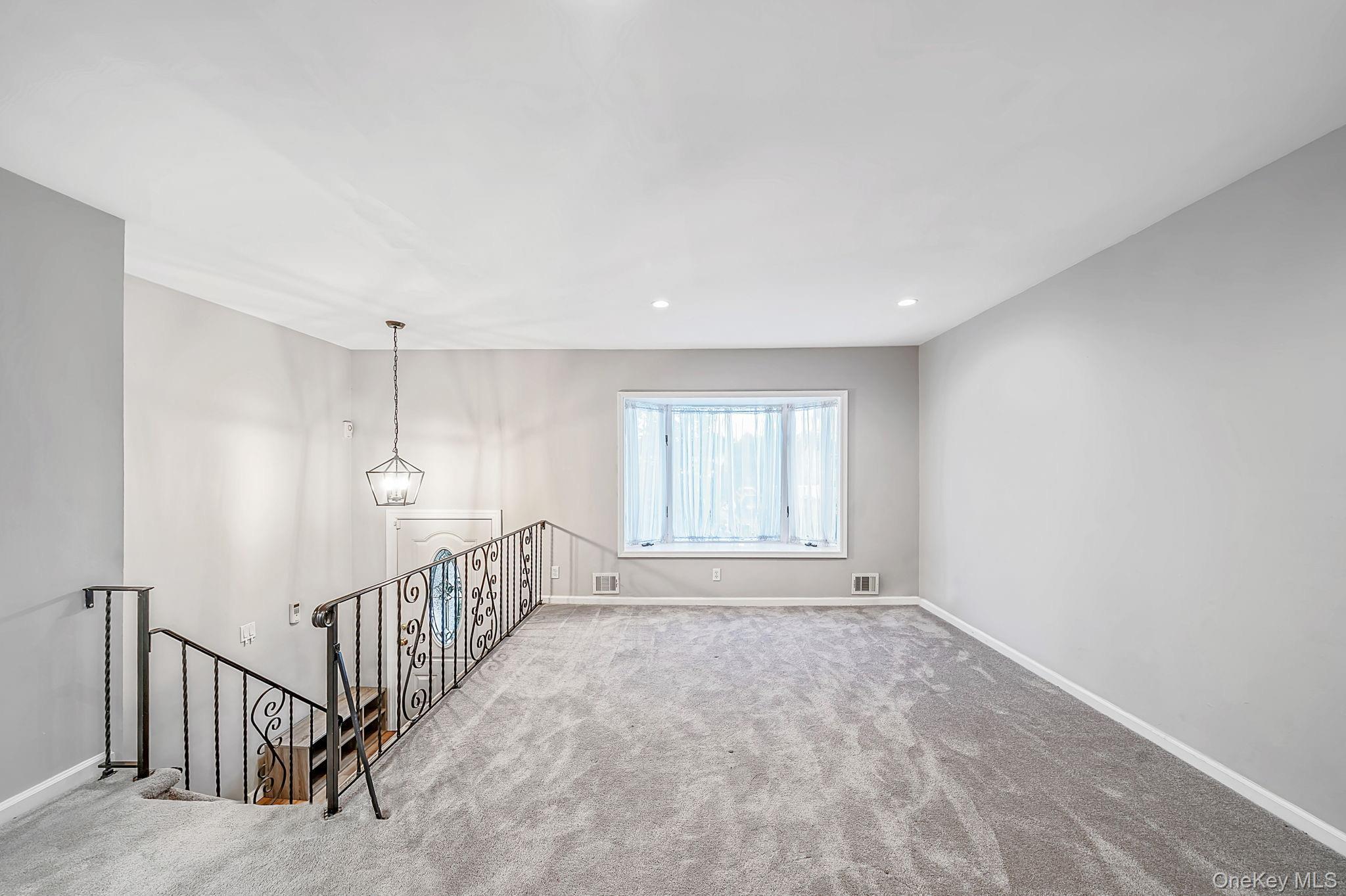 Single Family Hawkins Road Suffolk County, NY 11784, MLS-1042902-9