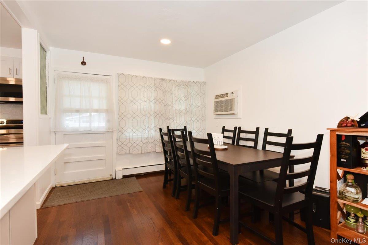 Single Family Jenkins Avenue  Suffolk County, NY 11703, MLS-1042906-10