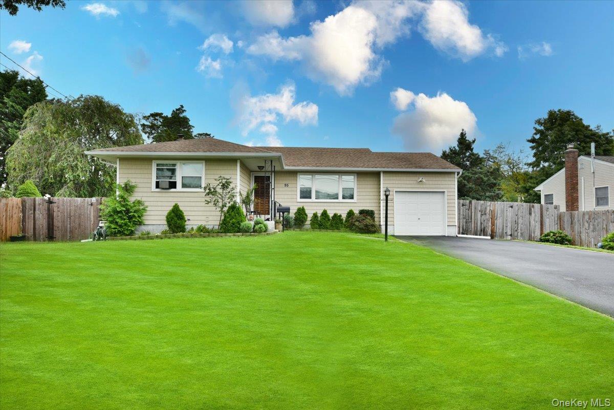 Single Family Jenkins Avenue  Suffolk County, NY 11703, MLS-1042906-2