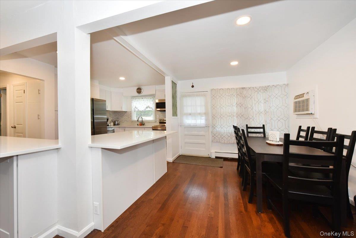 Single Family Jenkins Avenue  Suffolk County, NY 11703, MLS-1042906-9