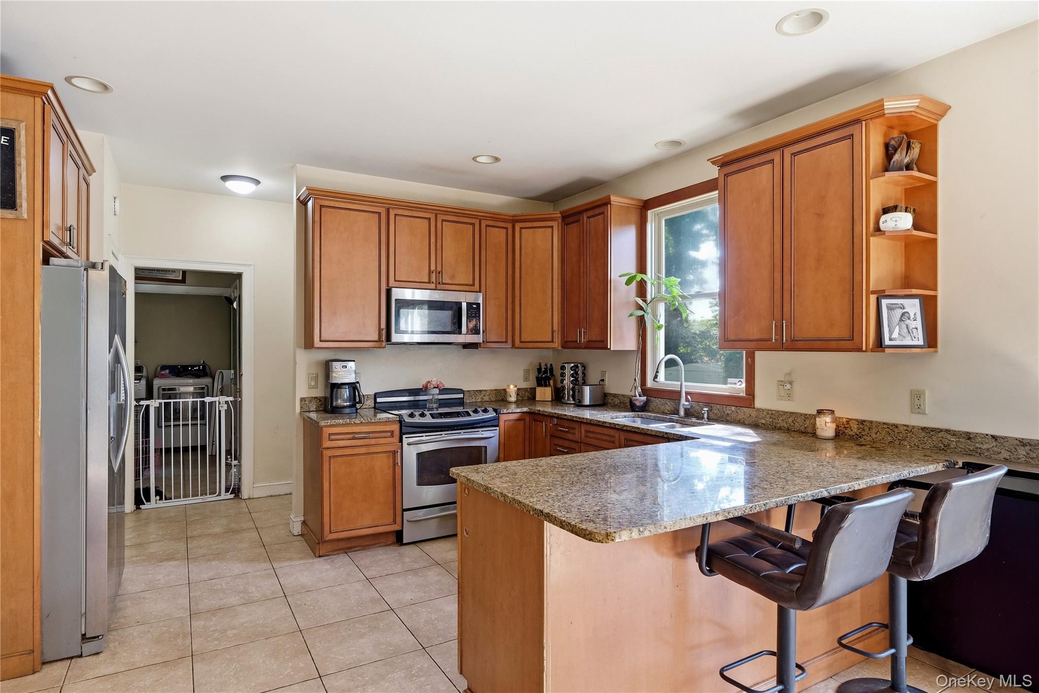 Single Family Melrose Parkway Suffolk County, NY 11772, MLS-1042925-11