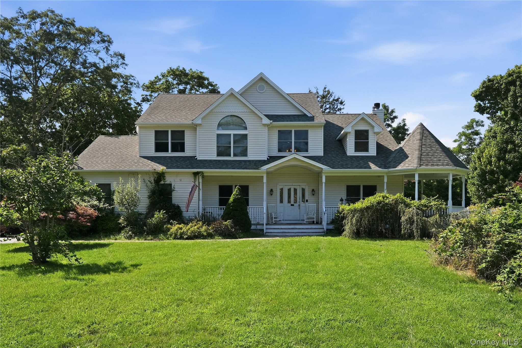 Single Family Melrose Parkway Suffolk County, NY 11772, MLS-1042925-2
