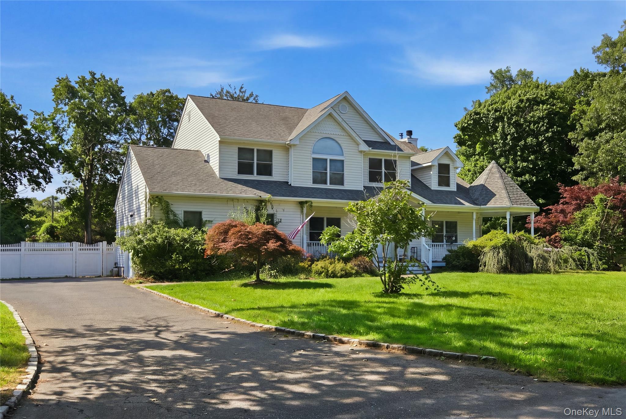 Single Family Melrose Parkway Suffolk County, NY 11772, MLS-1042925-3