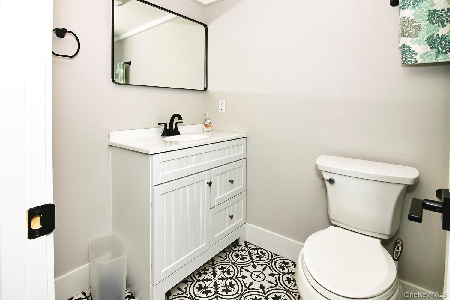 Single Family Kathy Street Suffolk County, NY 11946, MLS-1042932-24