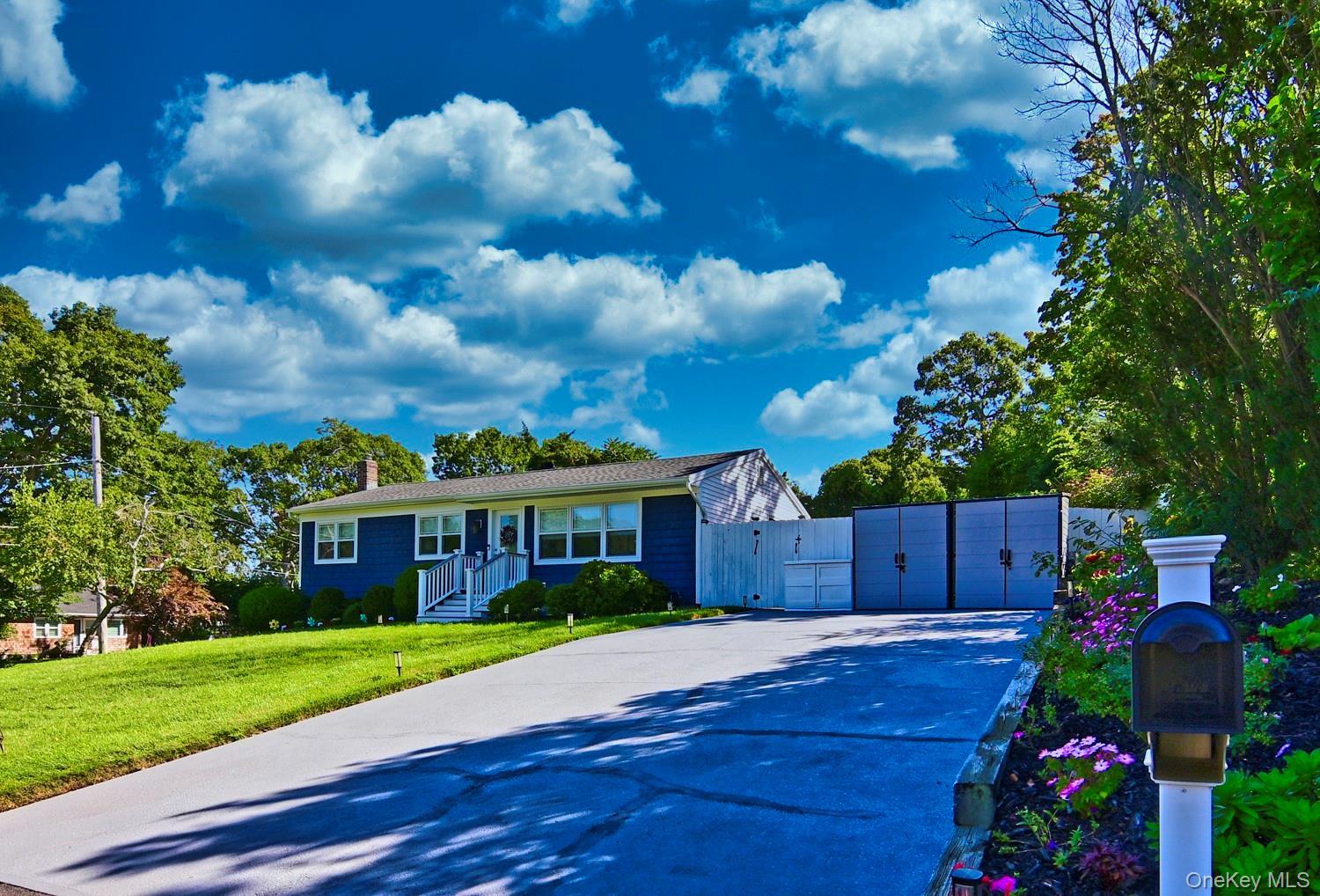 Single Family Kathy Street Suffolk County, NY 11946, MLS-1042932-3