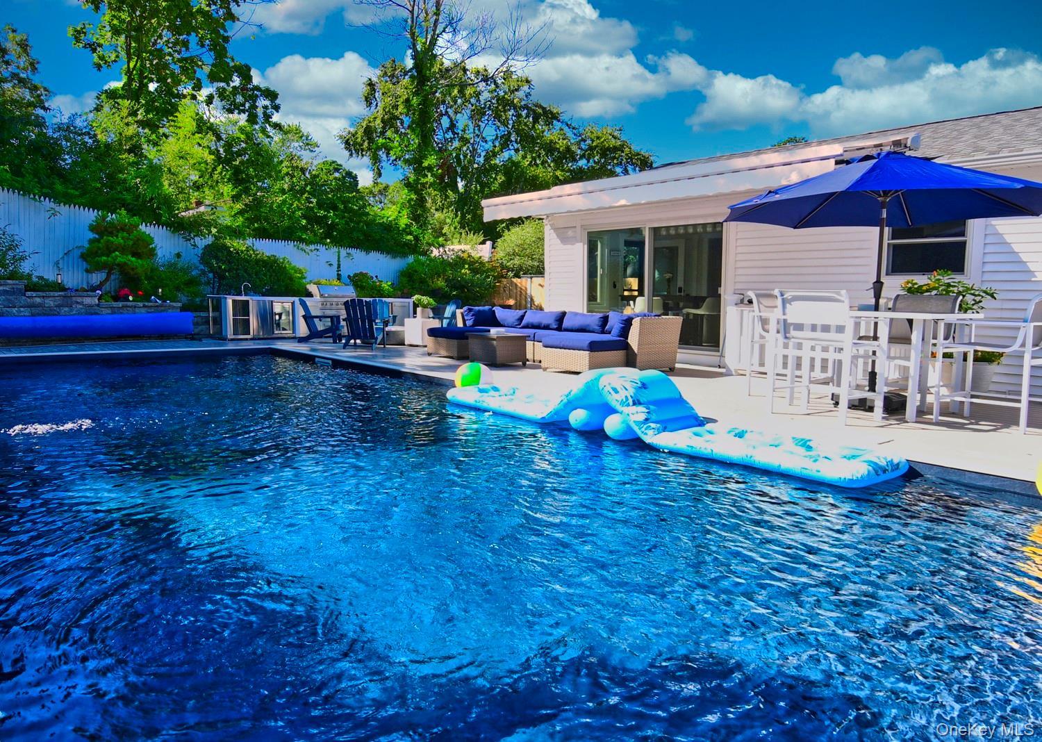 Single Family Kathy Street Suffolk County, NY 11946, MLS-1042932-33
