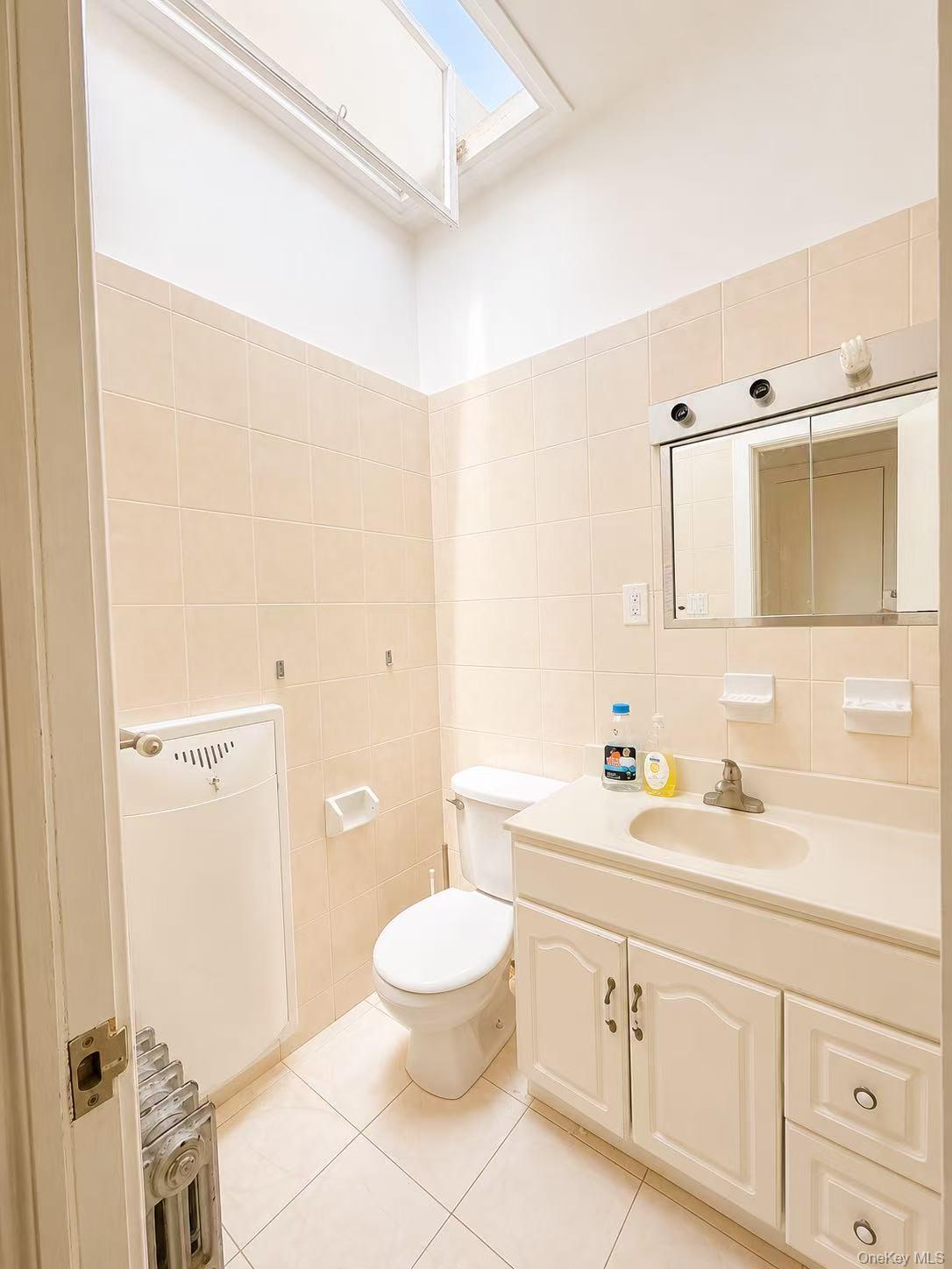 Single Family 69th Avenue Queens, NY 11385, MLS-1042945-7