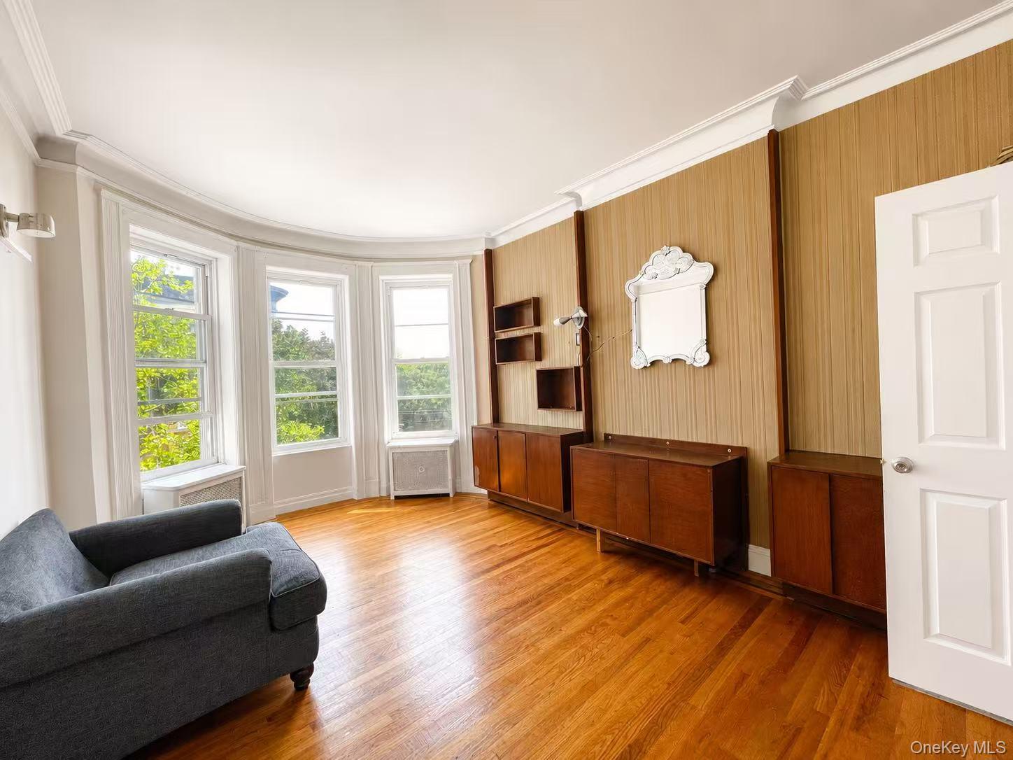 Single Family 69th Avenue  Queens, NY 11385, MLS-1042945-9