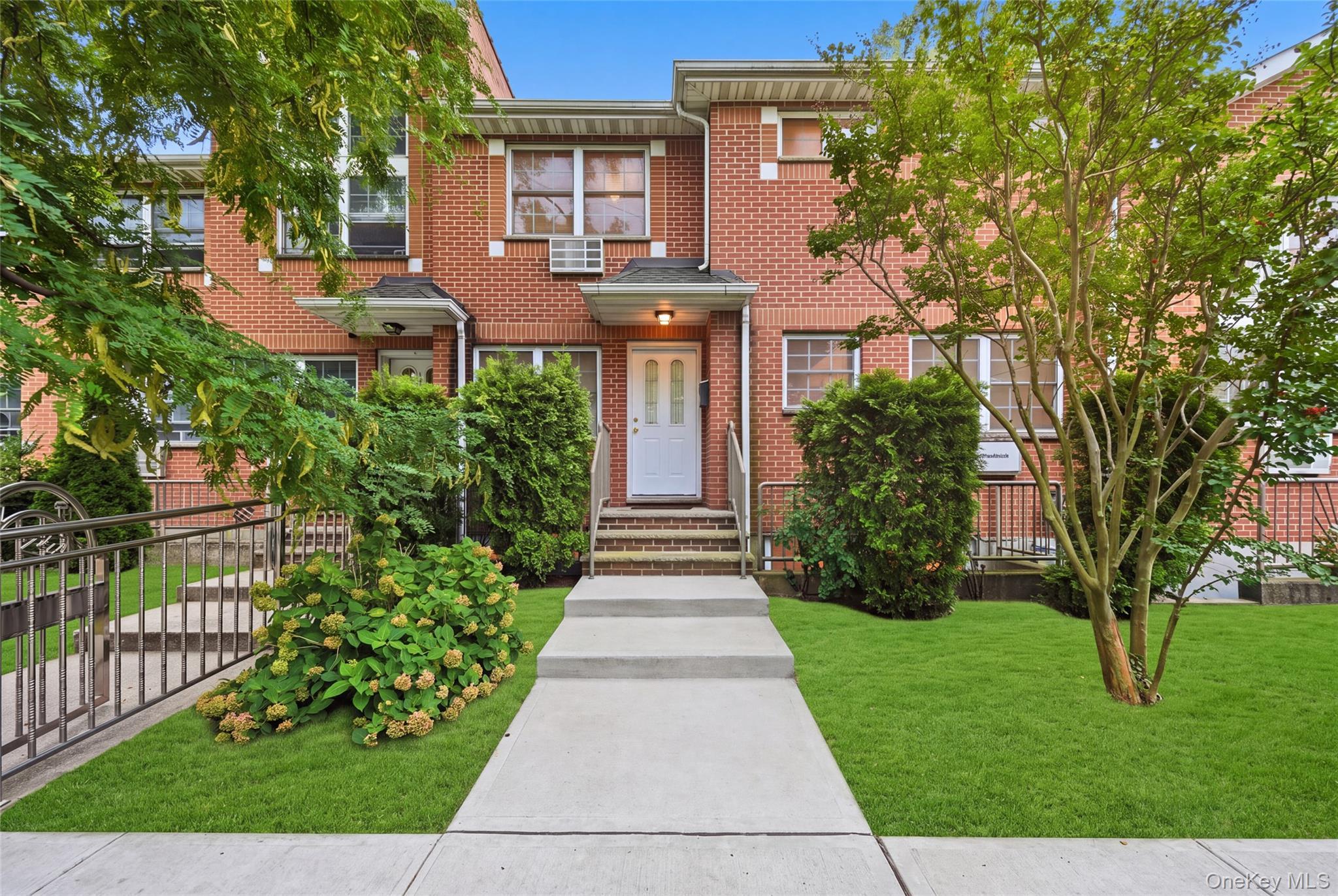 Single Family 157th Street  Queens, NY 11355, MLS-1042960-34
