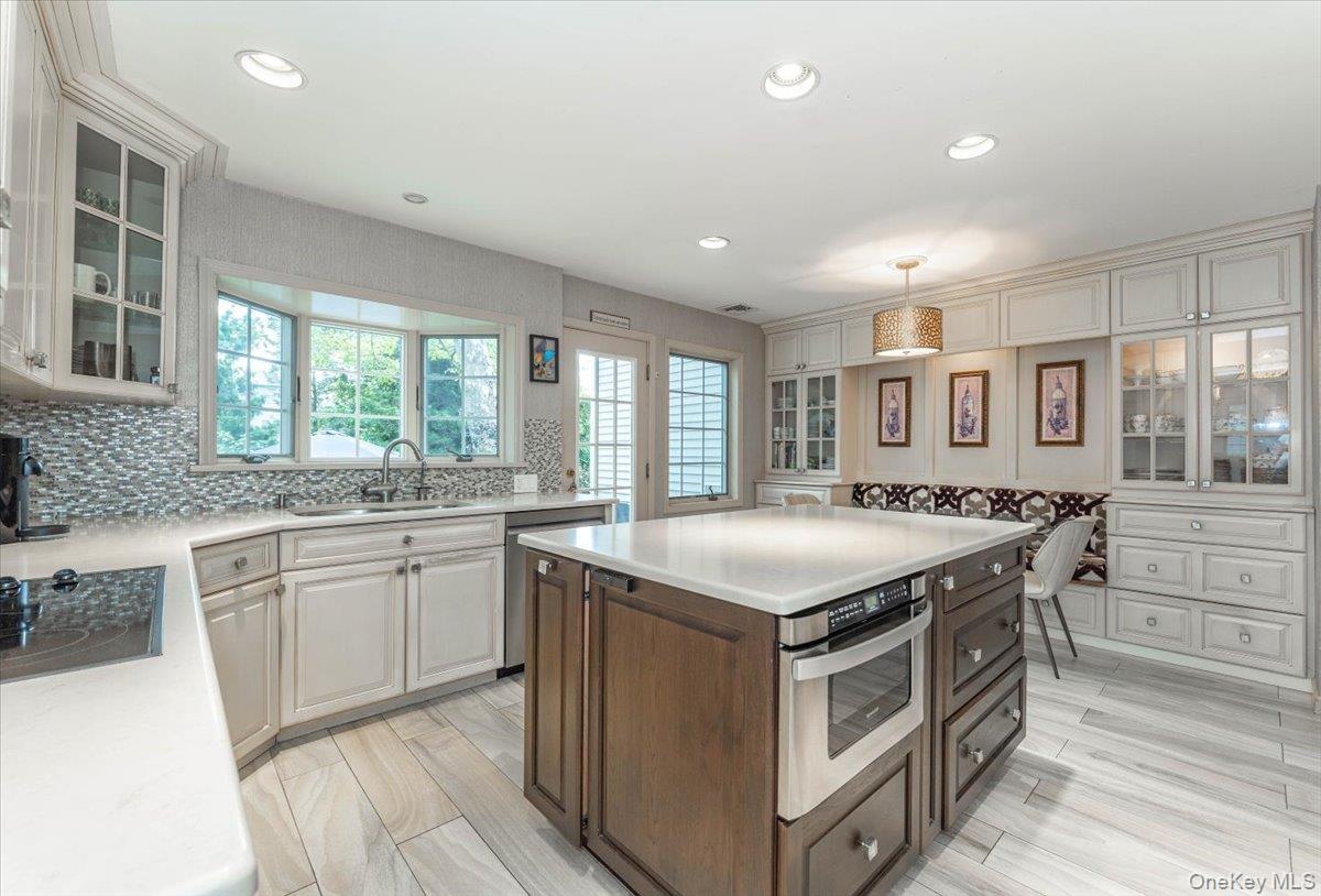 Single Family Woodmere Boulevard  Nassau County, NY 11598, MLS-1042971-10