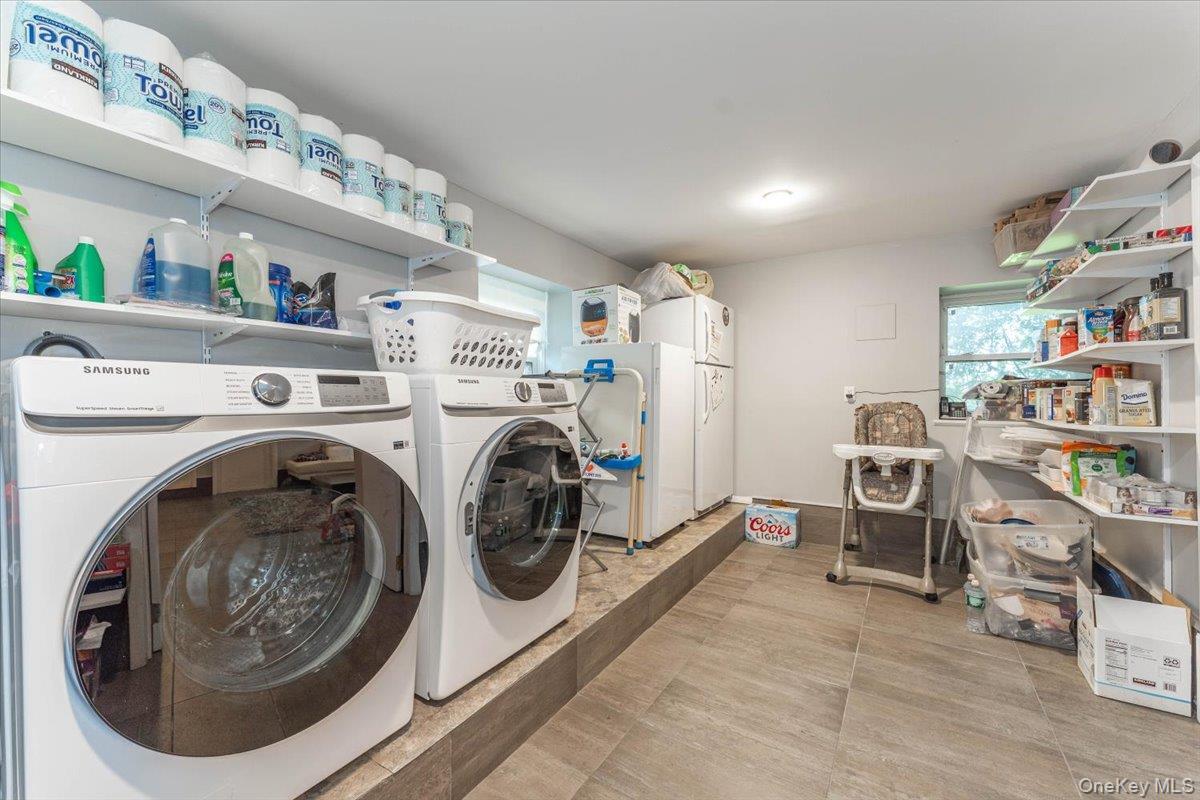 Single Family Woodmere Boulevard  Nassau County, NY 11598, MLS-1042971-25