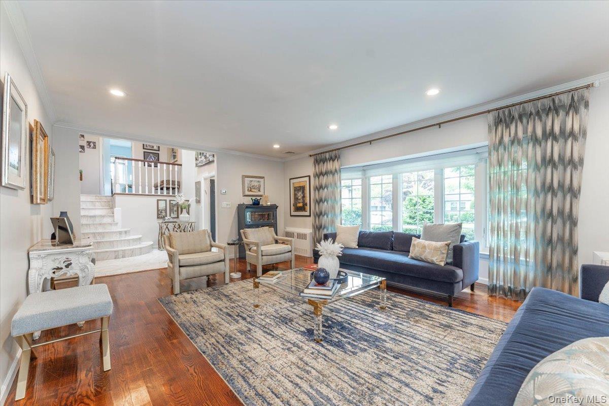 Single Family Woodmere Boulevard  Nassau County, NY 11598, MLS-1042971-5