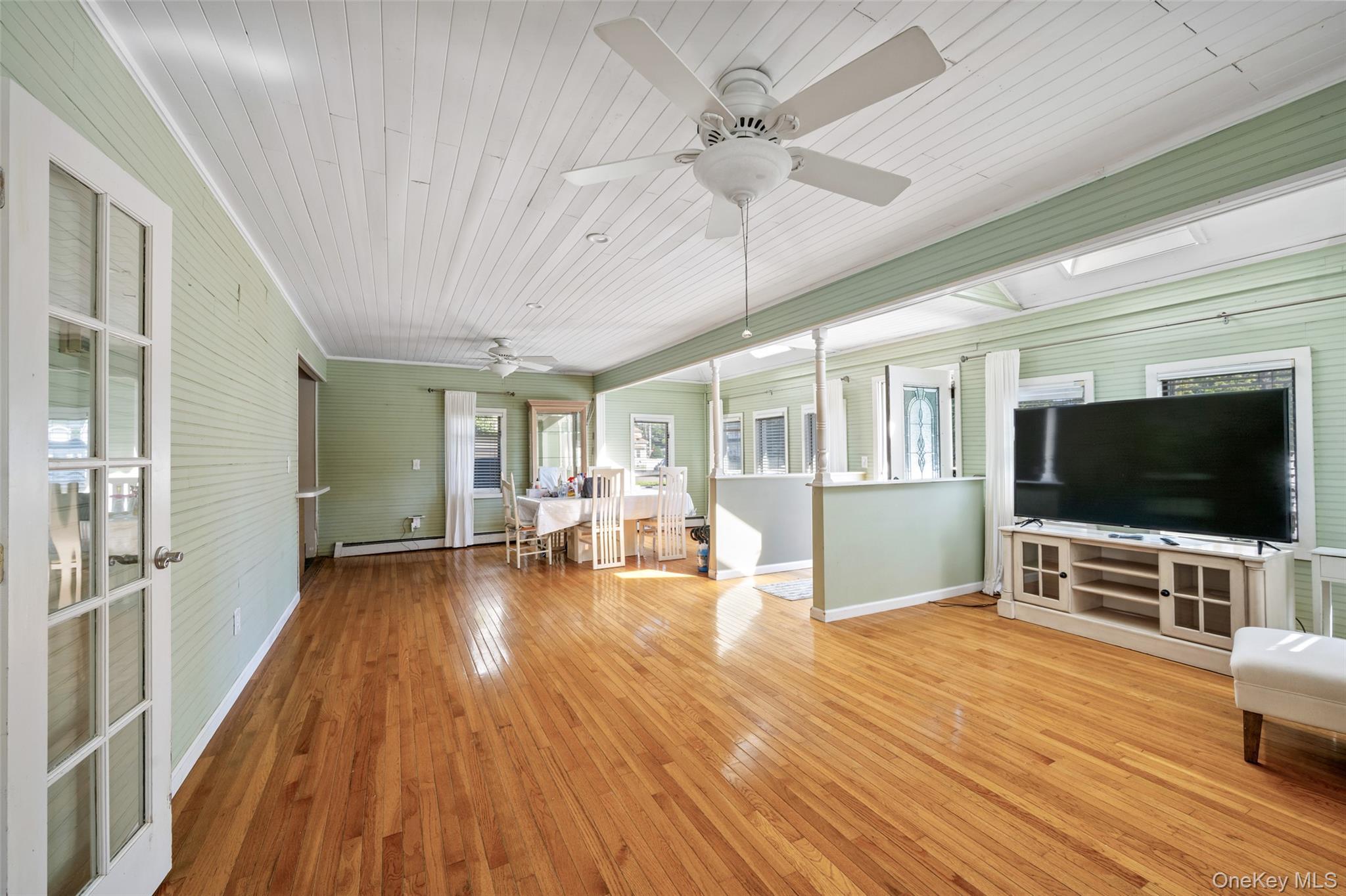 Single Family Watson Street Suffolk County, NY 11730, MLS-1043003-4