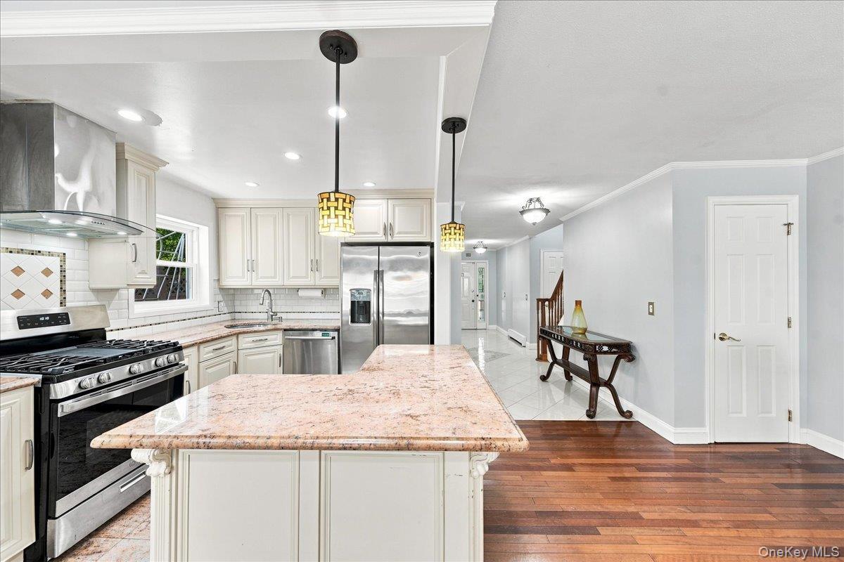 Single Family Stanton Court  Bronx, NY 10473, MLS-1043018-10