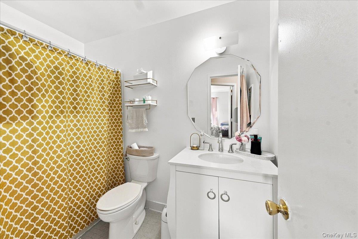 Single Family Stanton Court  Bronx, NY 10473, MLS-1043018-31