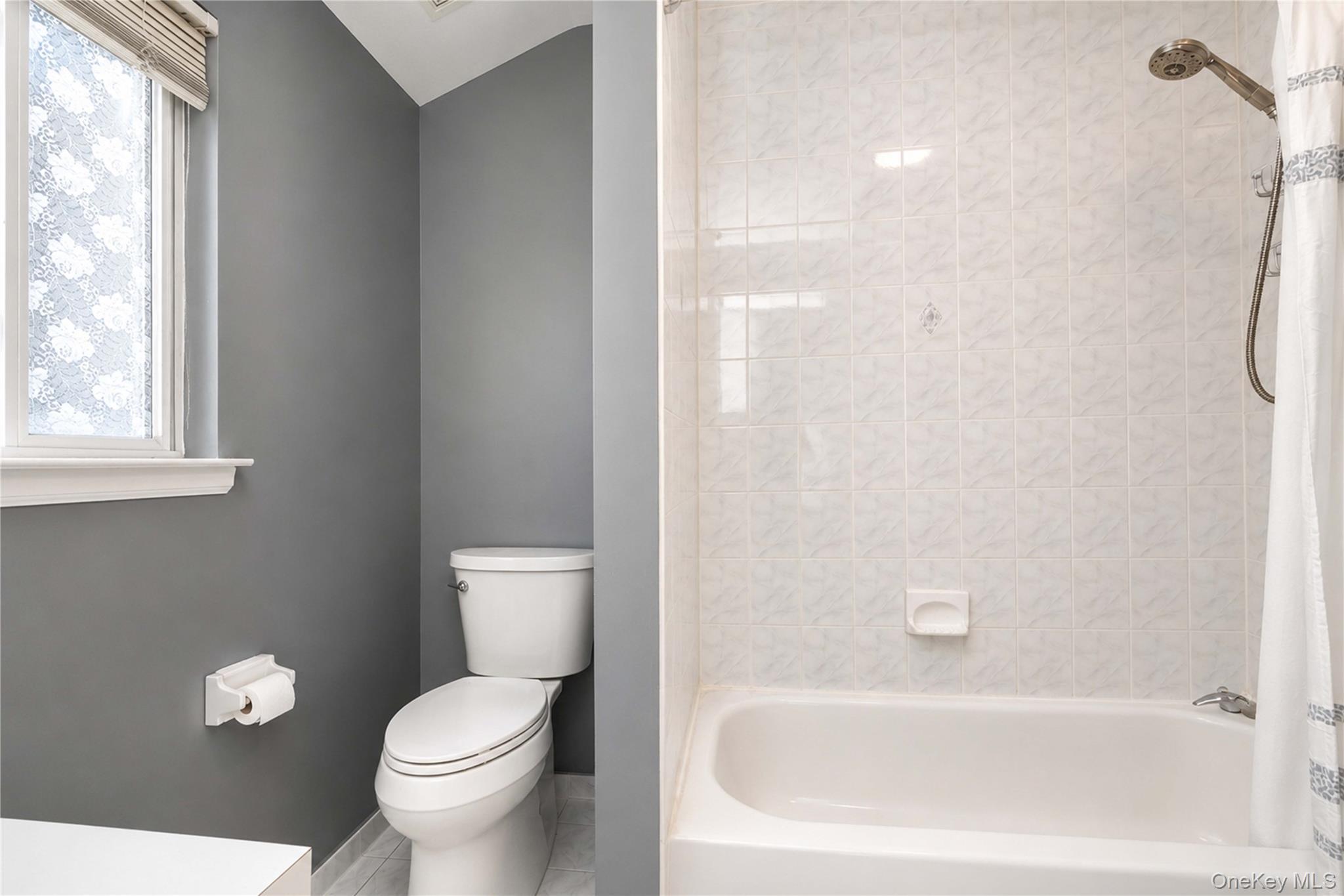 Single Family Rachel Court Staten Island, NY 10310, MLS-1043027-27
