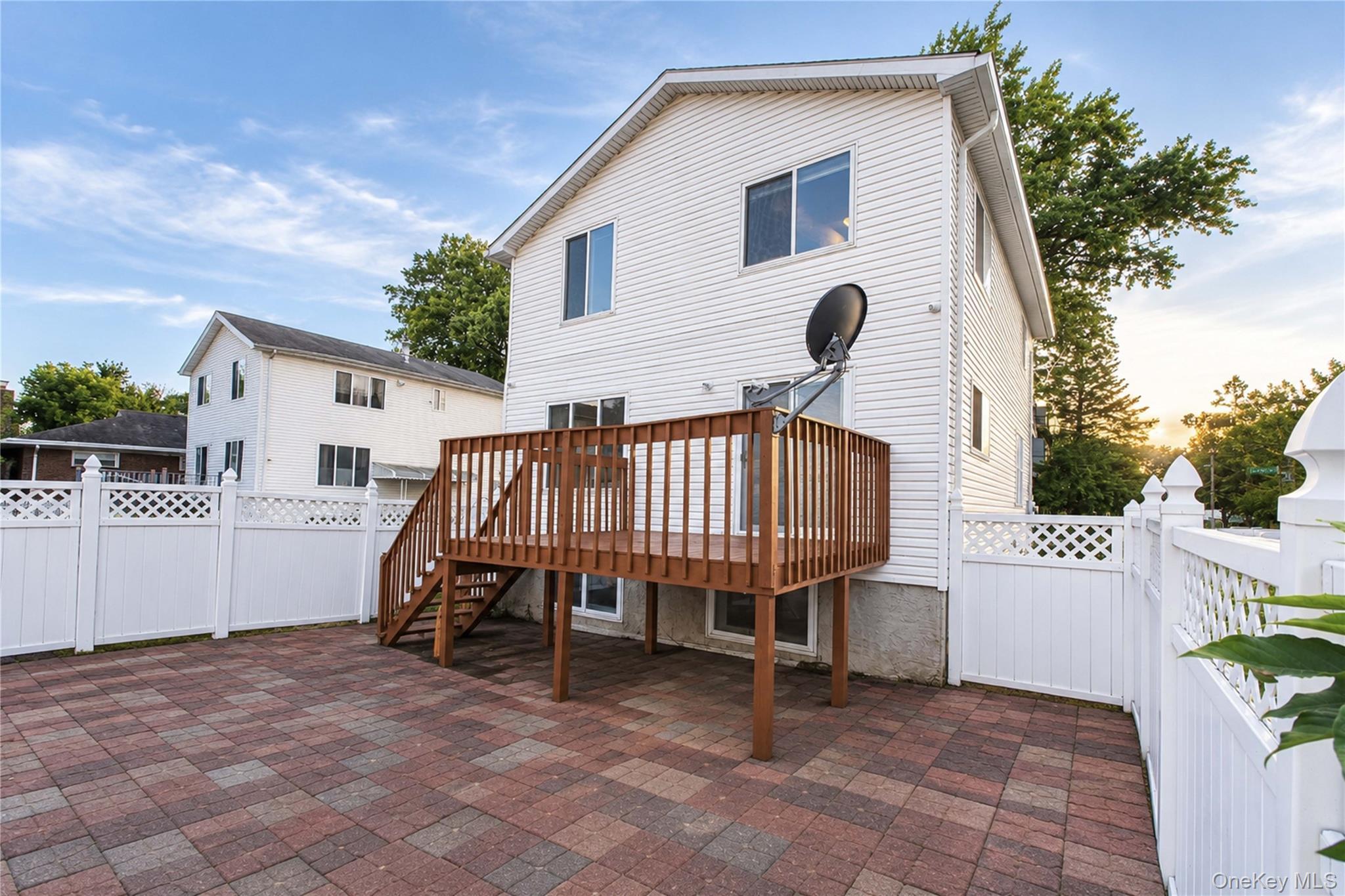 Single Family Rachel Court Staten Island, NY 10310, MLS-1043027-5