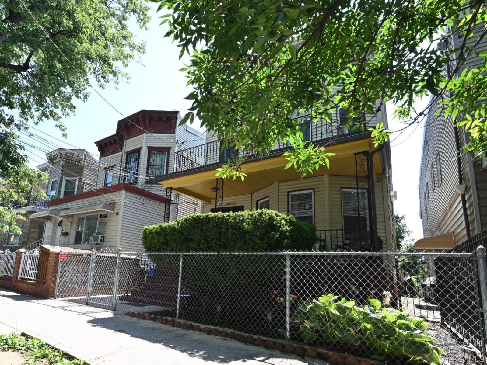 Single Family 34th Avenue  Queens, NY 11368, MLS-1043072-3
