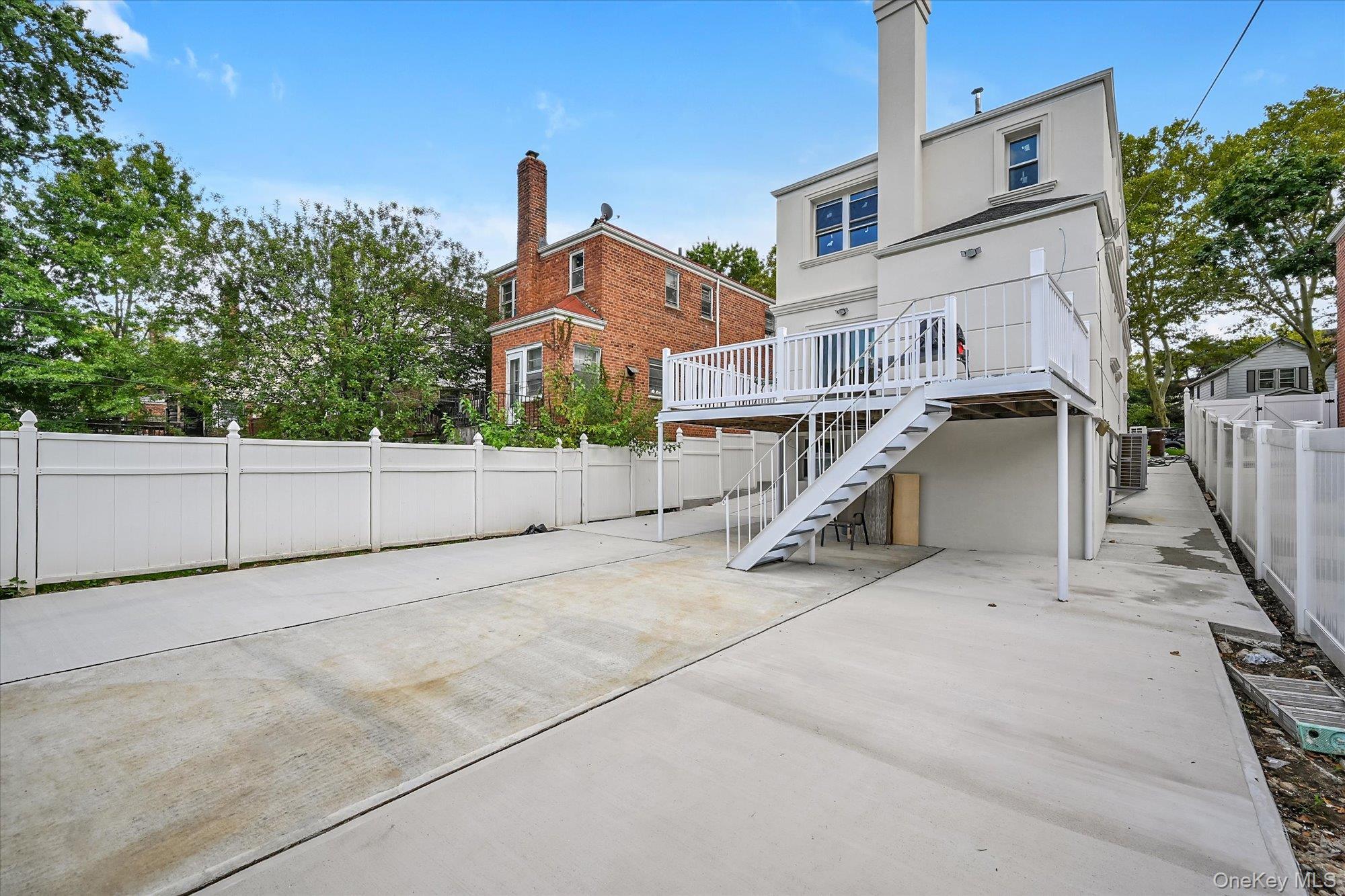 Single Family Hoover Avenue Queens, NY 11435, MLS-1043081-13
