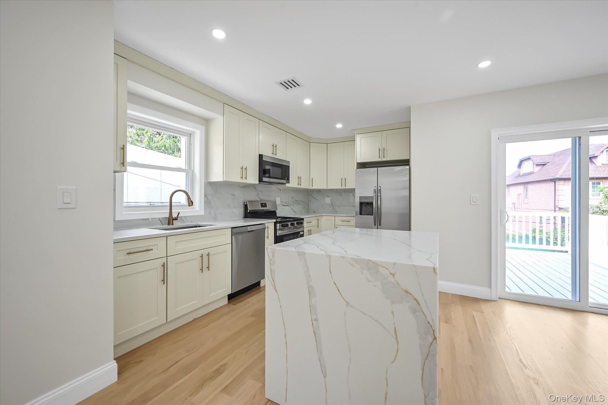 Single Family Hoover Avenue  Queens, NY 11435, MLS-1043081-26